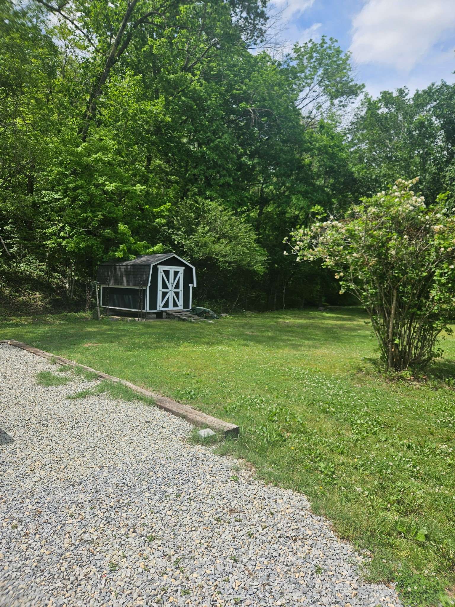 Centerville, TN 37033,706 Highway 100 #W