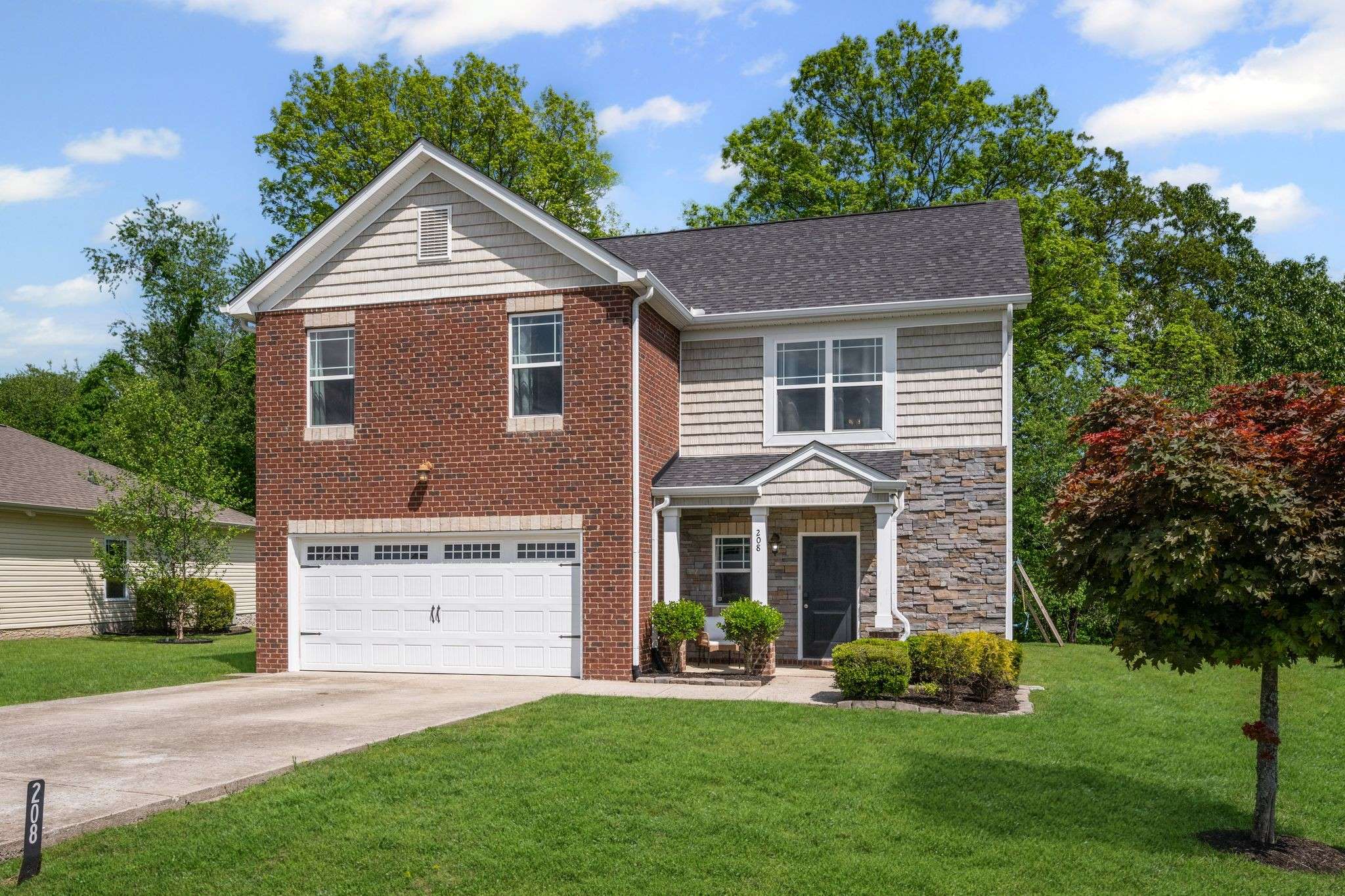 Burns, TN 37029,208 Wyburn Pl