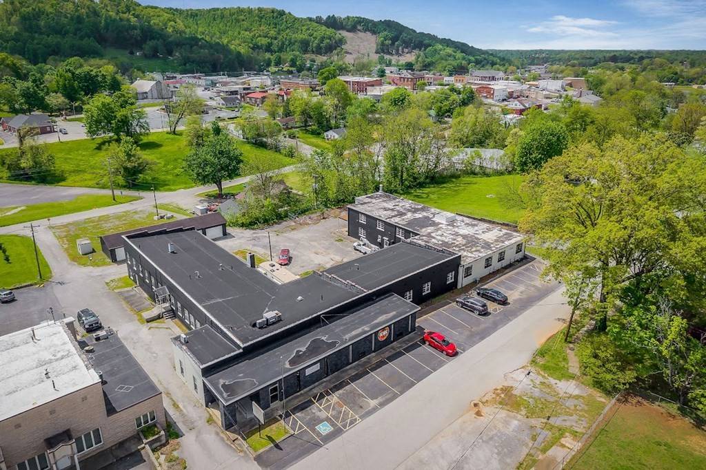 Livingston, TN 38570,317 E University St