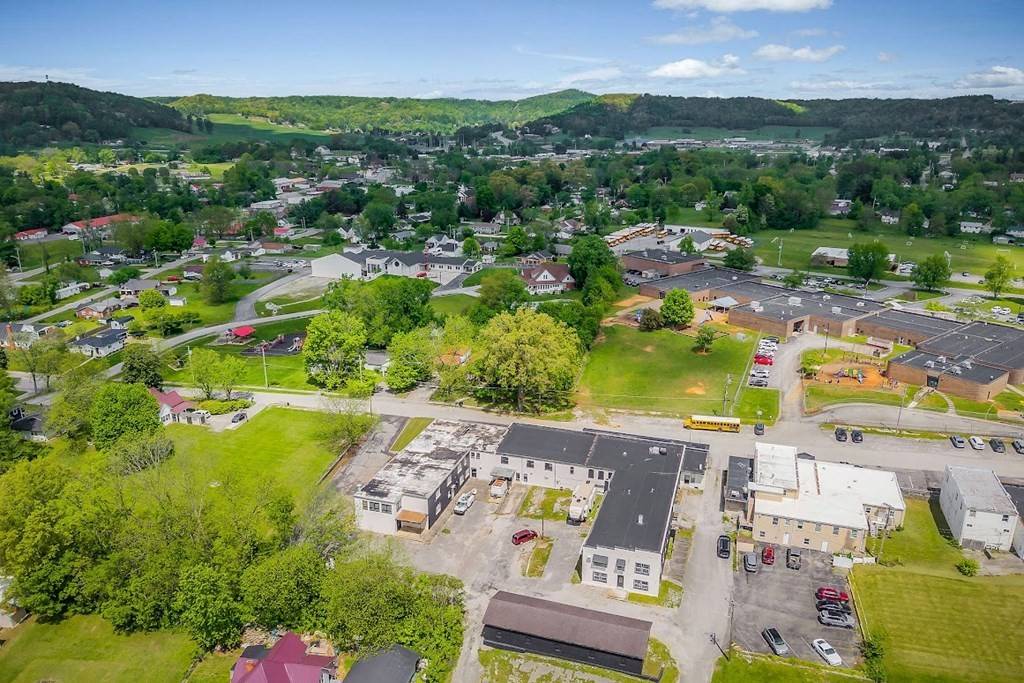 Livingston, TN 38570,317 E University St