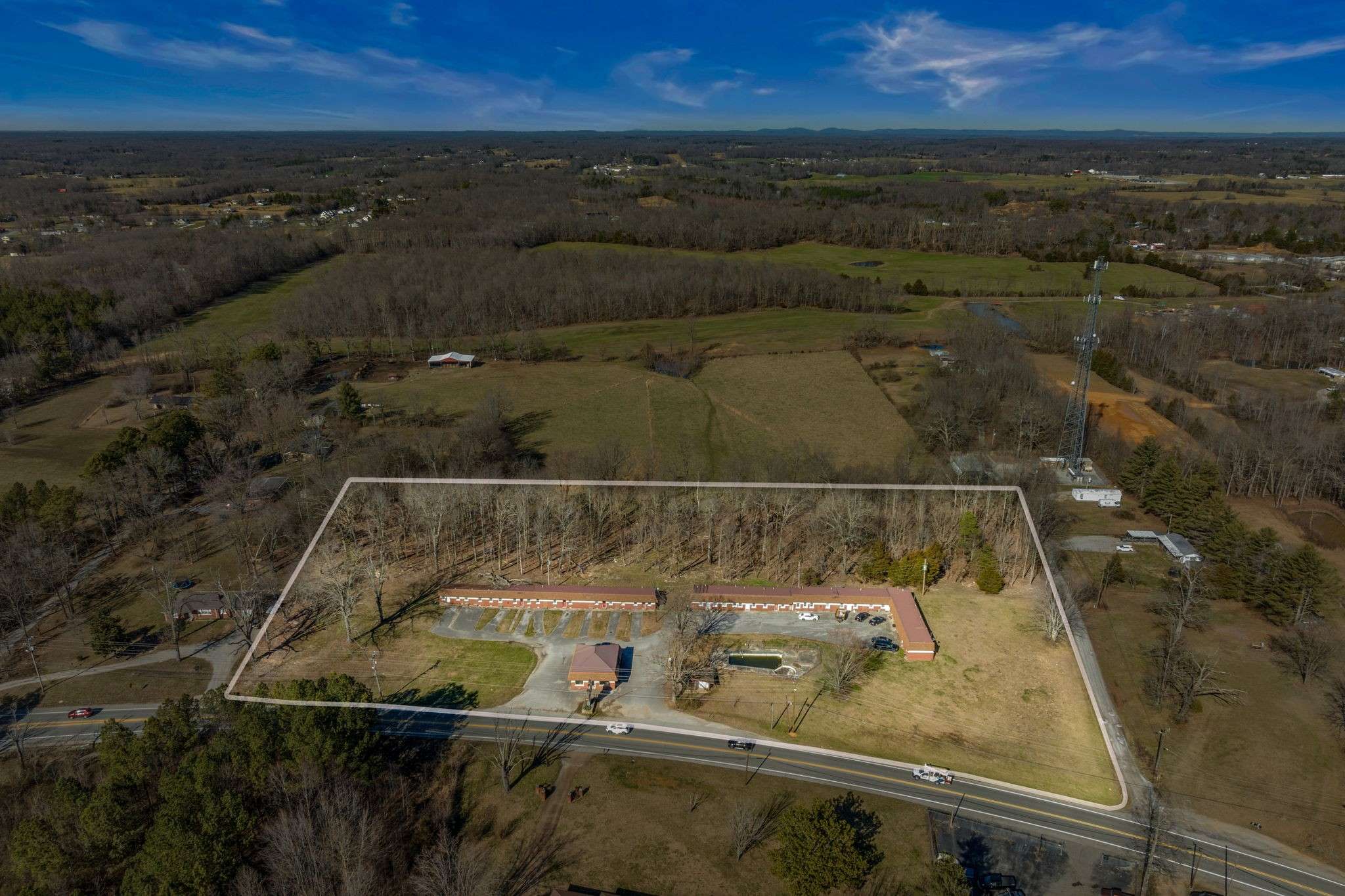 Cookeville, TN 38501,1957 W Broad St