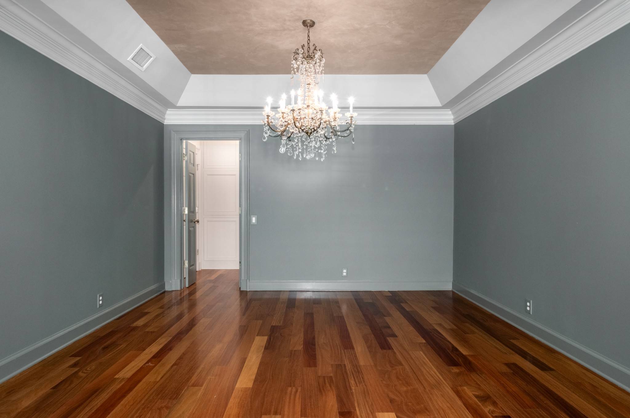 Nashville, TN 37205,3737 West End Ave #101