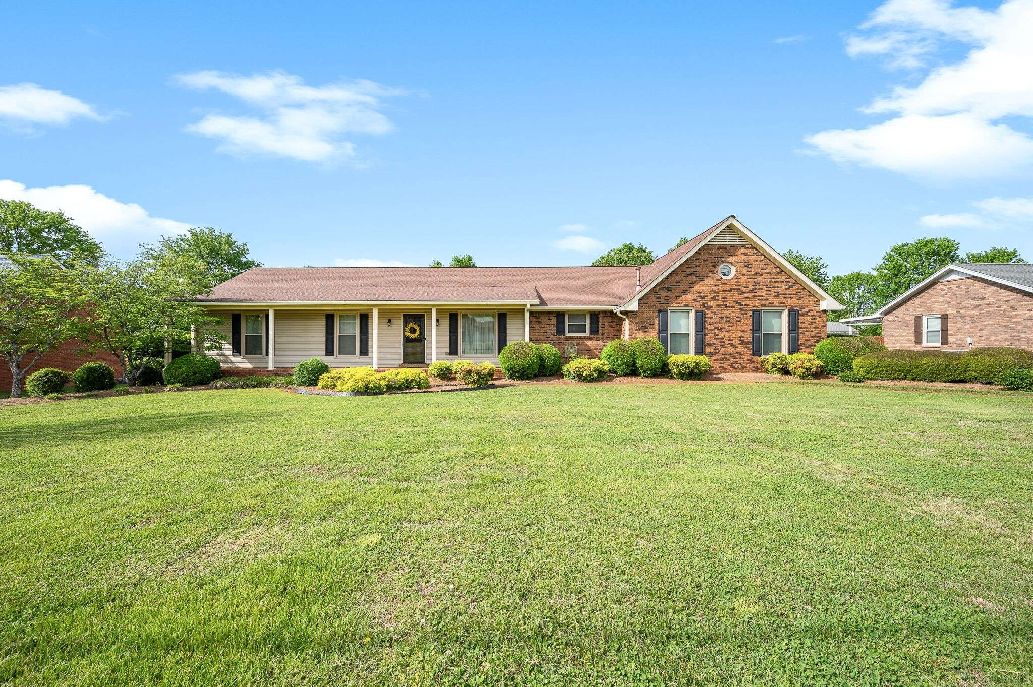 Lebanon, TN 37087,1705 Hollow Oak Dr