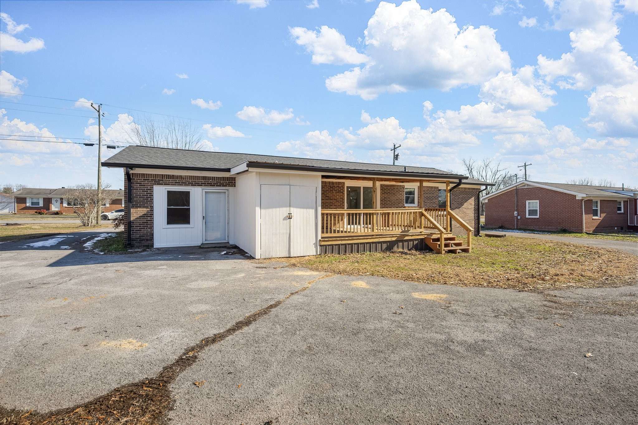 Smithville, TN 37166,851 Je Evins Ave