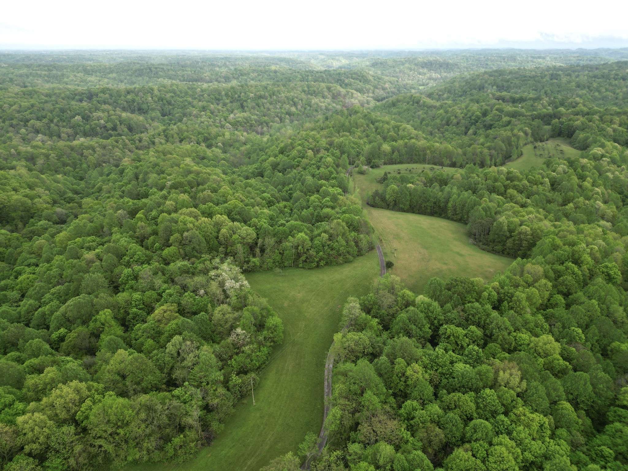 Bethpage, TN 37022,199 R B K  Ln