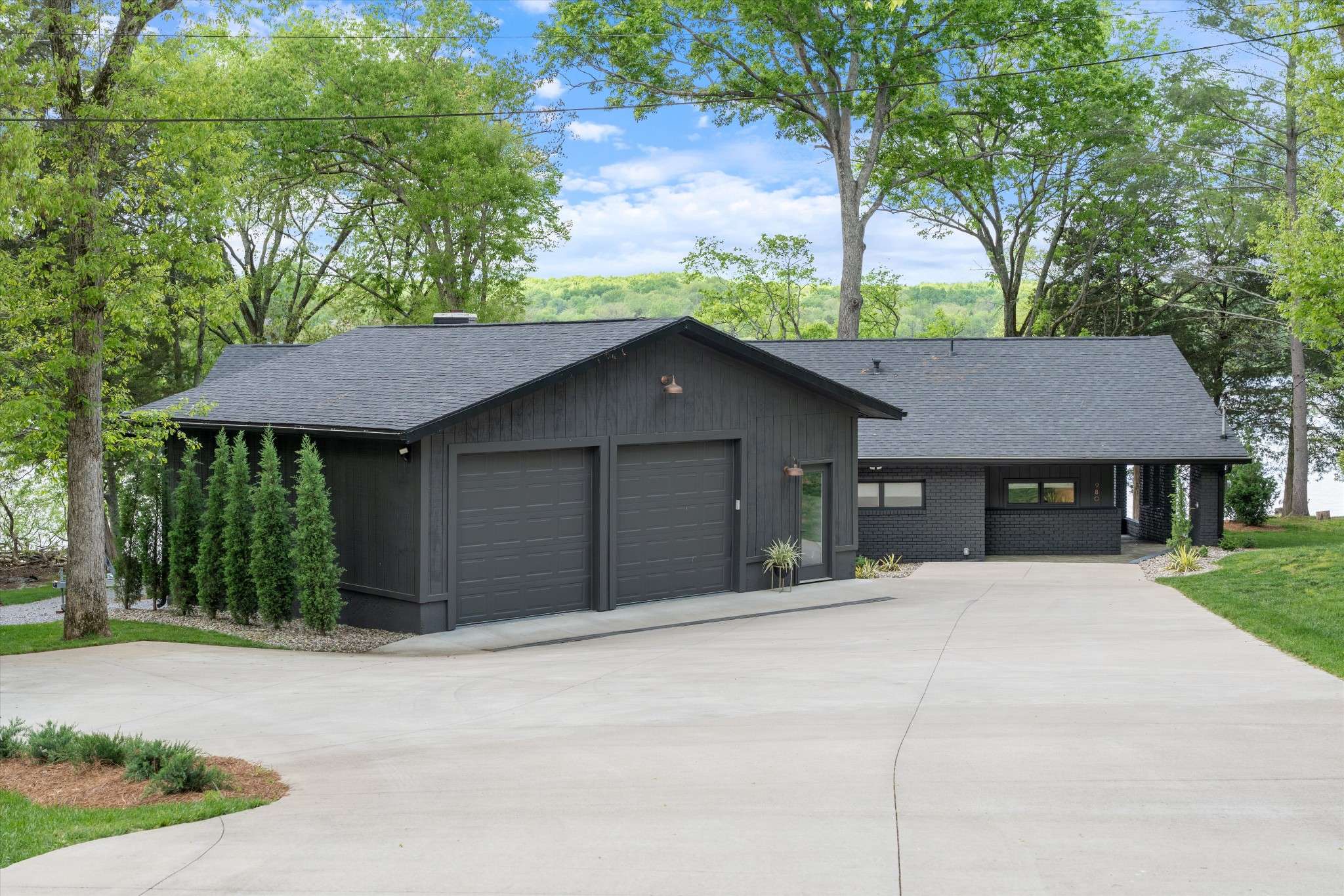 Mount Juliet, TN 37122,980 Gay Winds Dr
