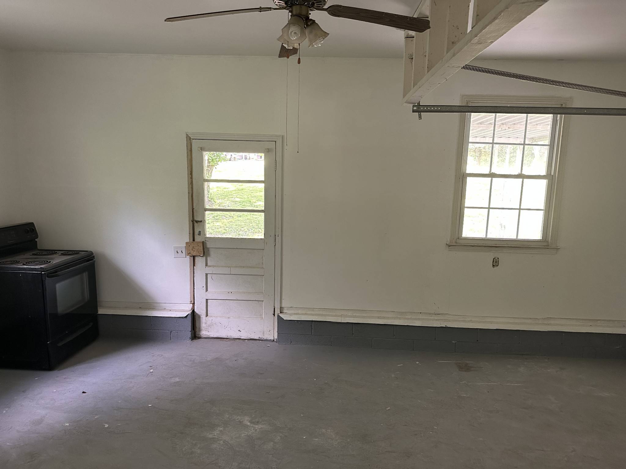 Erin, TN 37061,370 Wolfe Blvd