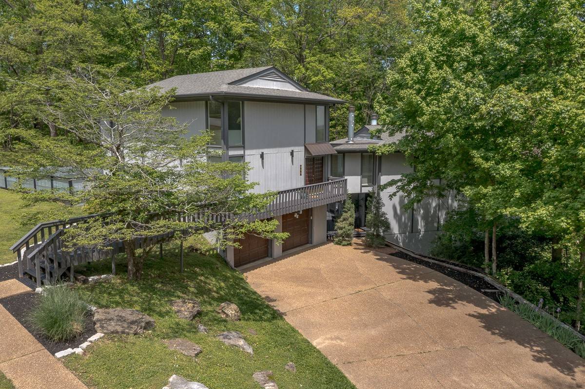 Franklin, TN 37069,888 High Point Ridge Rd
