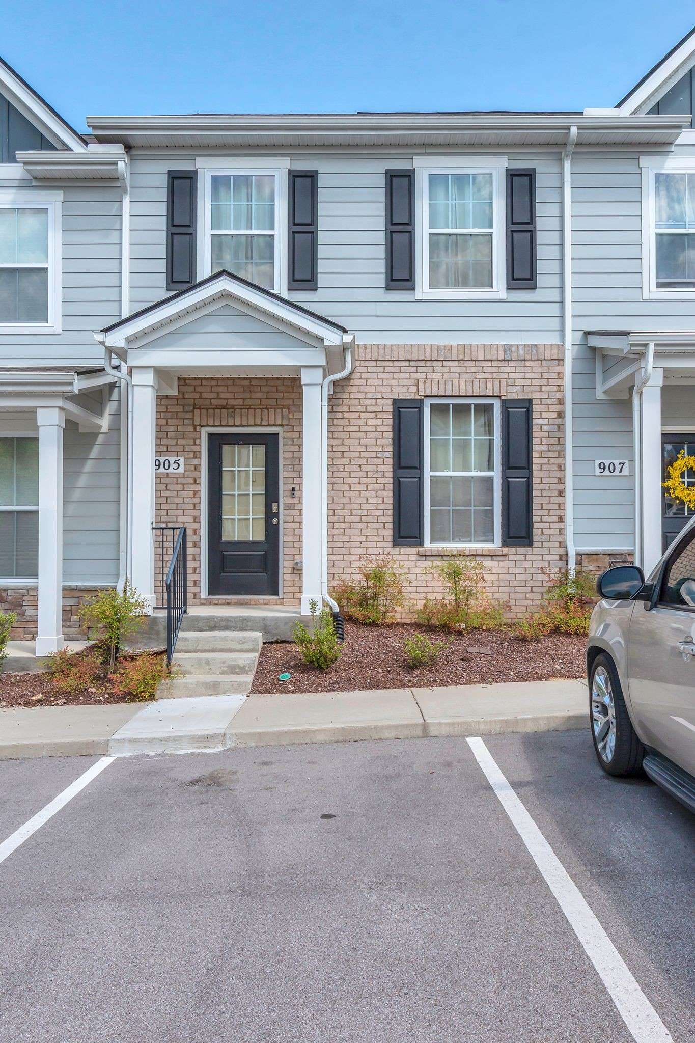 Columbia, TN 38401,905 Marcy Lndg