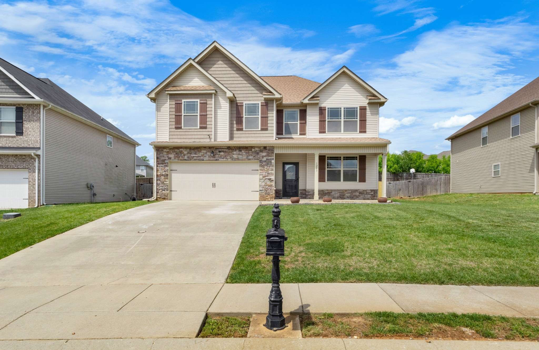 Clarksville, TN 37042,1283 Black Oak Cir