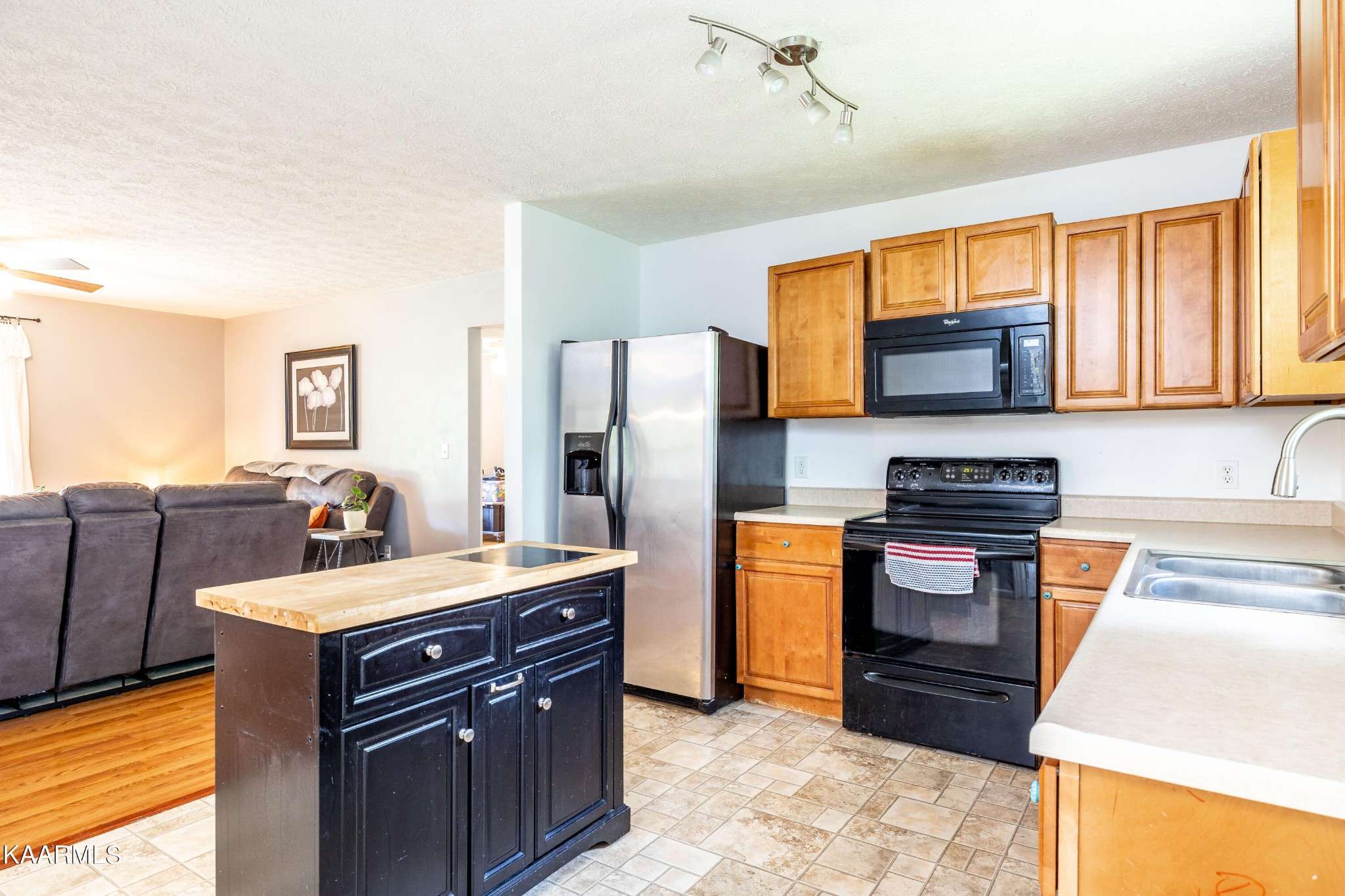 Jefferson City, TN 37760,434 Woods Drive