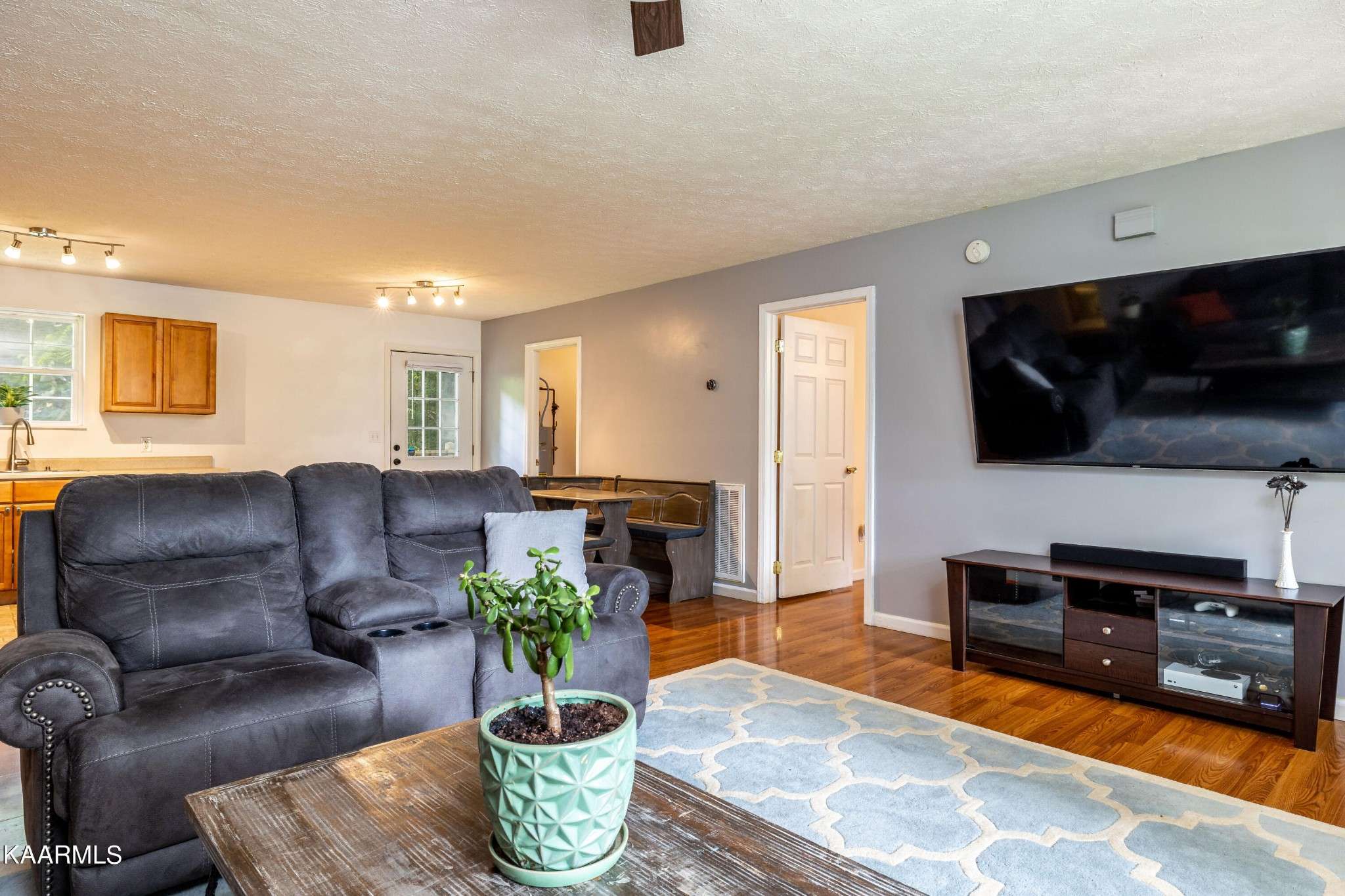 Jefferson City, TN 37760,434 Woods Drive