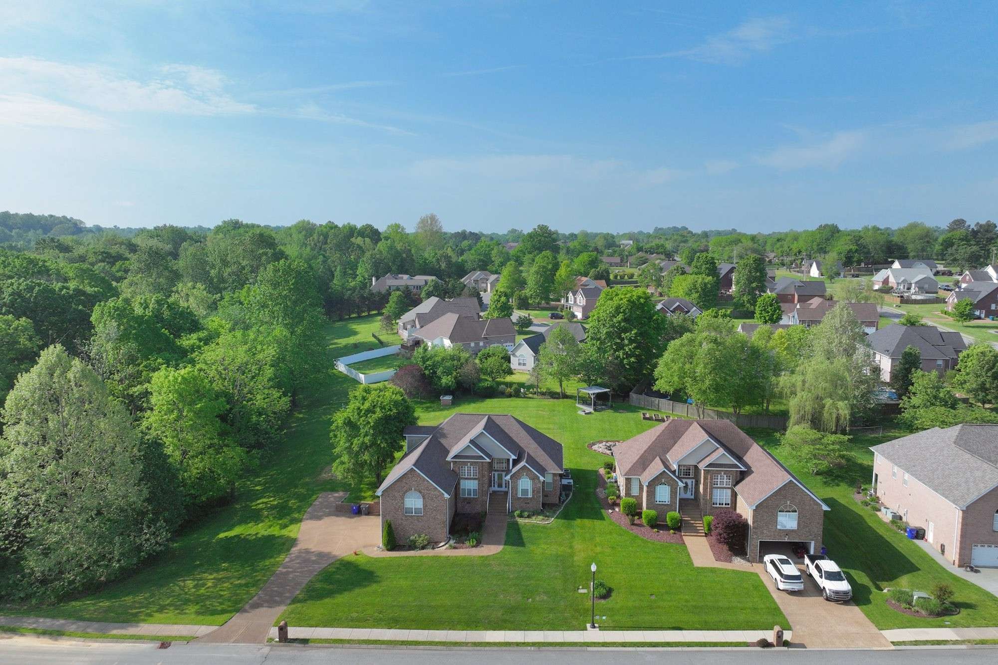 White House, TN 37188,218 Thoroughbred Way