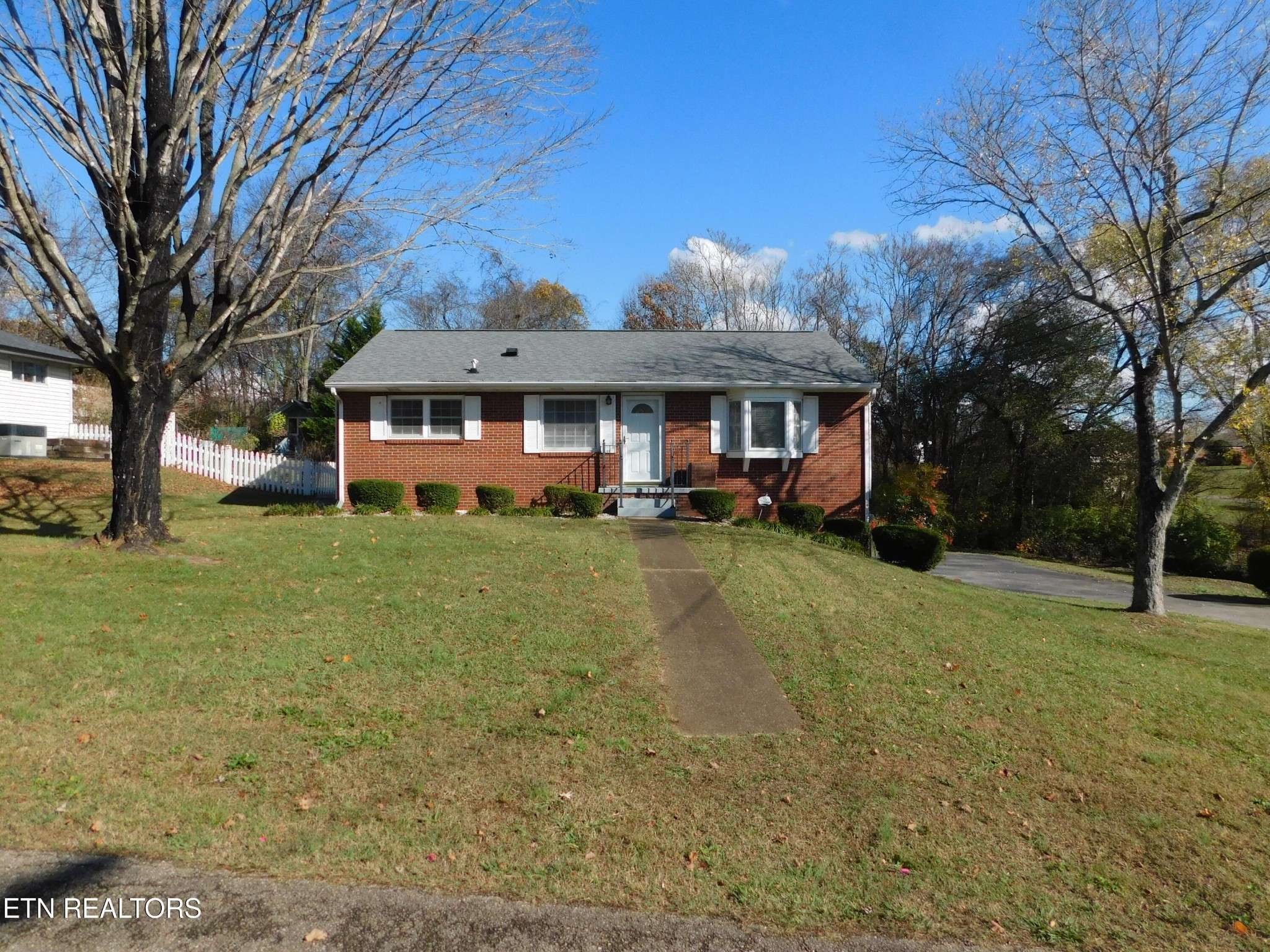 Knoxville, TN 37912,5708 Wil Loyd Drive