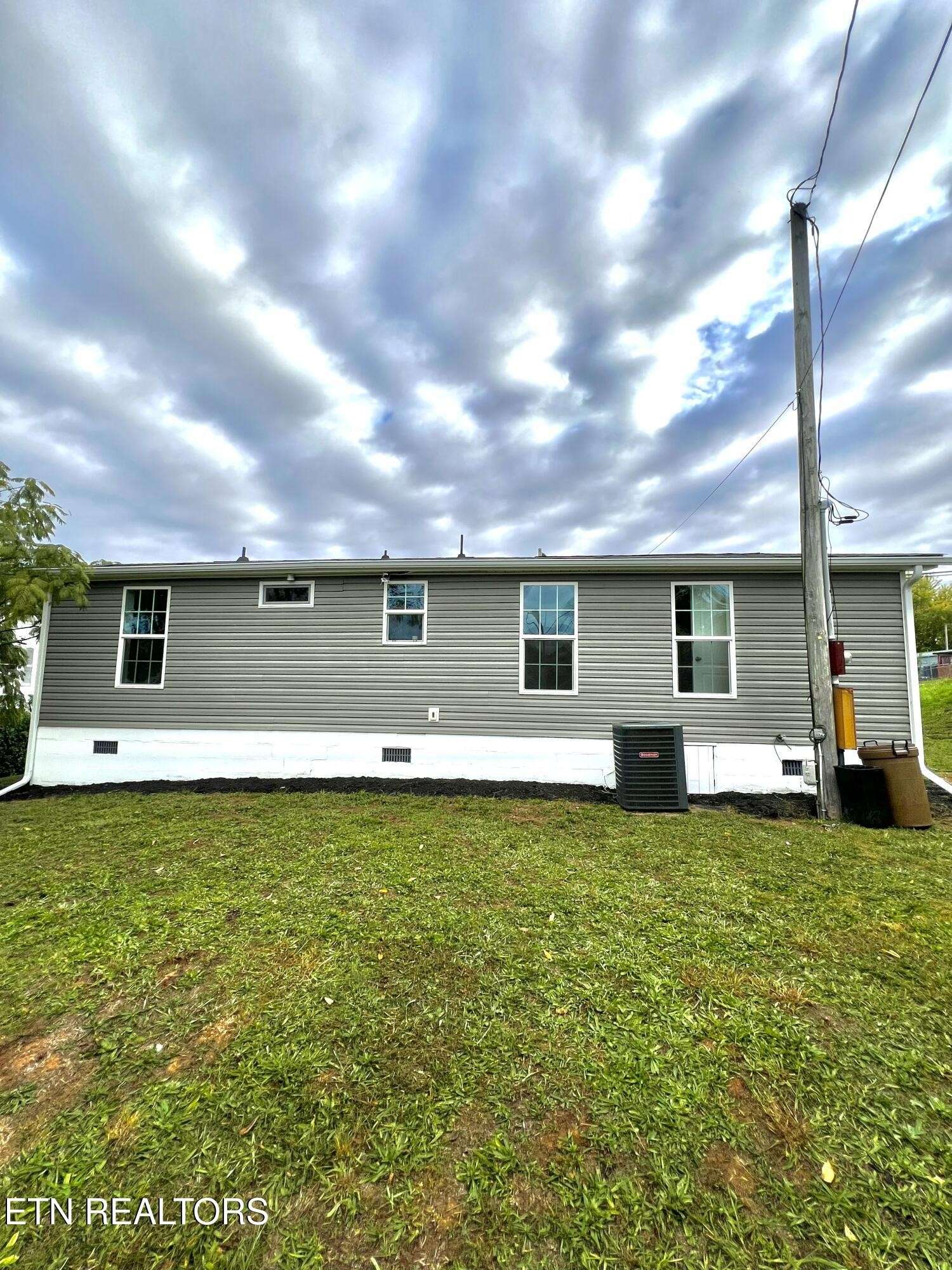 Lenoir City, TN 37771,610 N A St