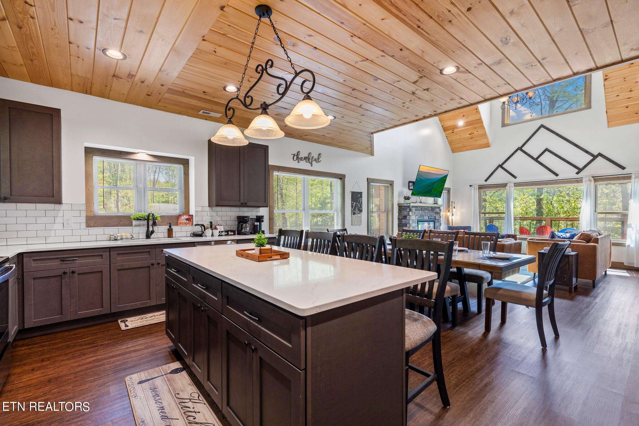 Sevierville, TN 37862,4228 Wears Valley Rd #11