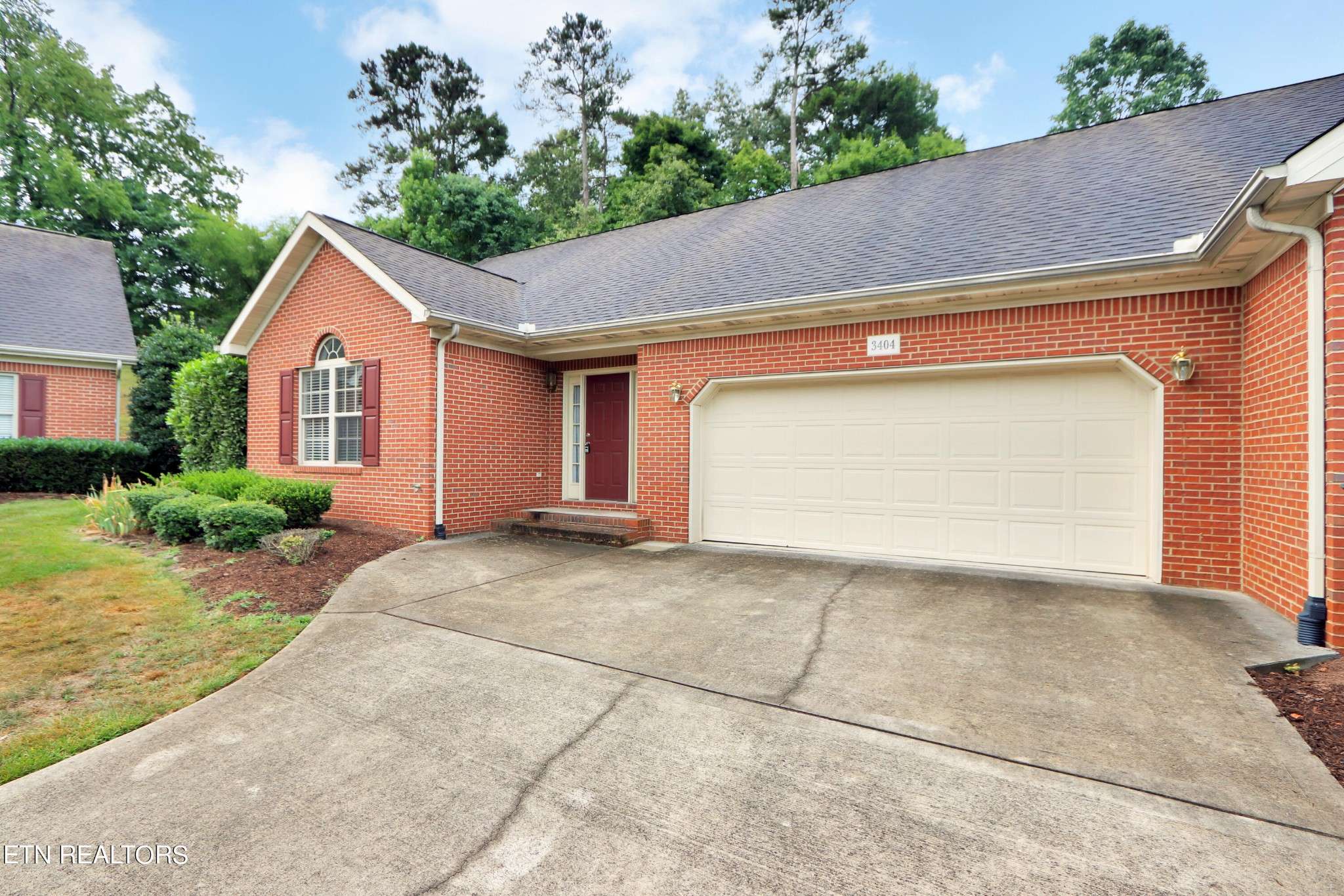 Knoxville, TN 37920,3404 Brookmoor Lane