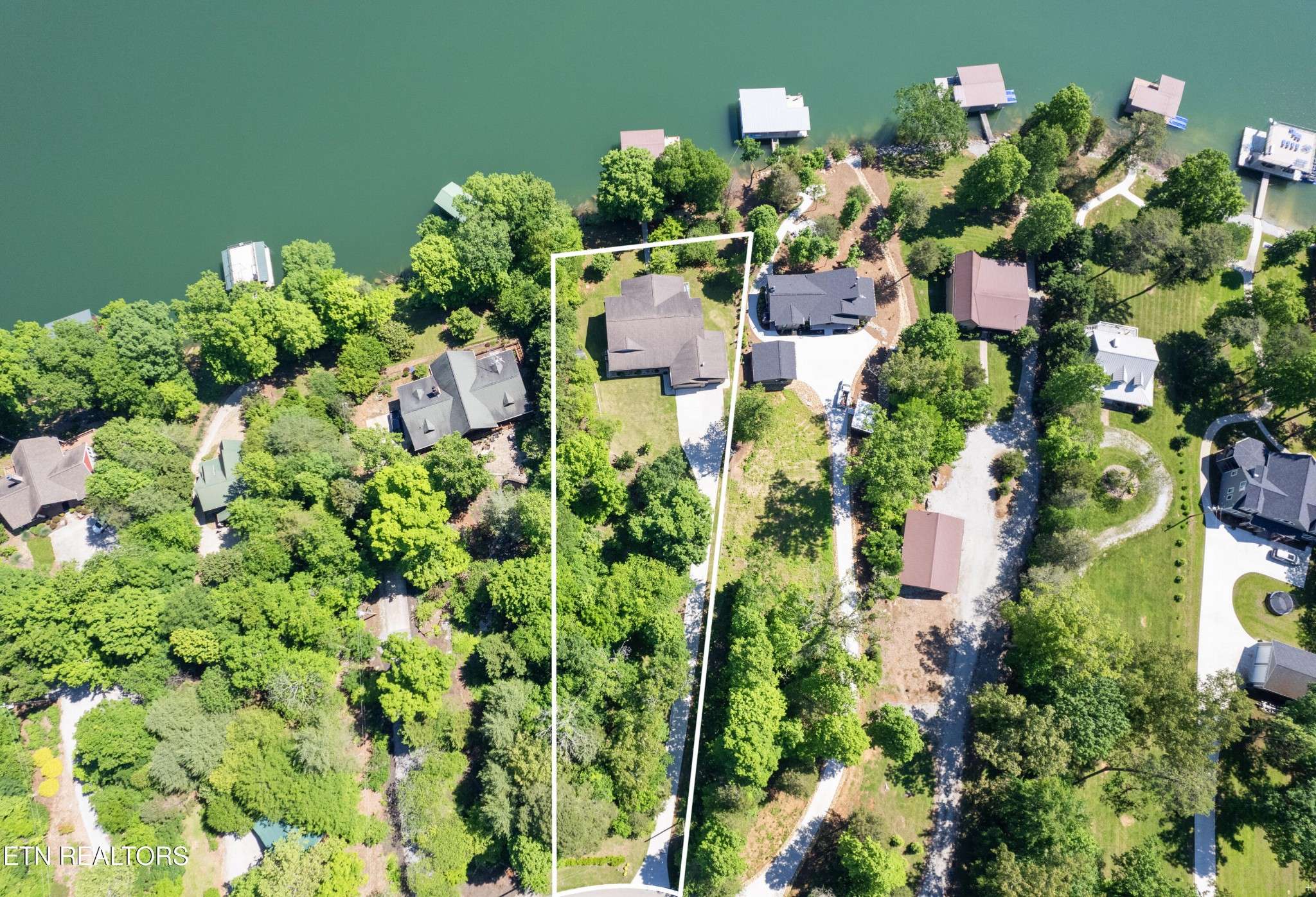 La Follette, TN 37766,573 E Norris Point Rd