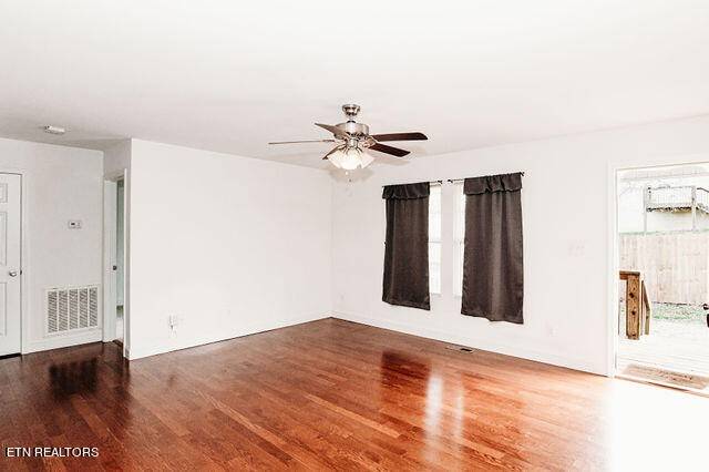 Knoxville, TN 37920,425 Woodlawn Pike