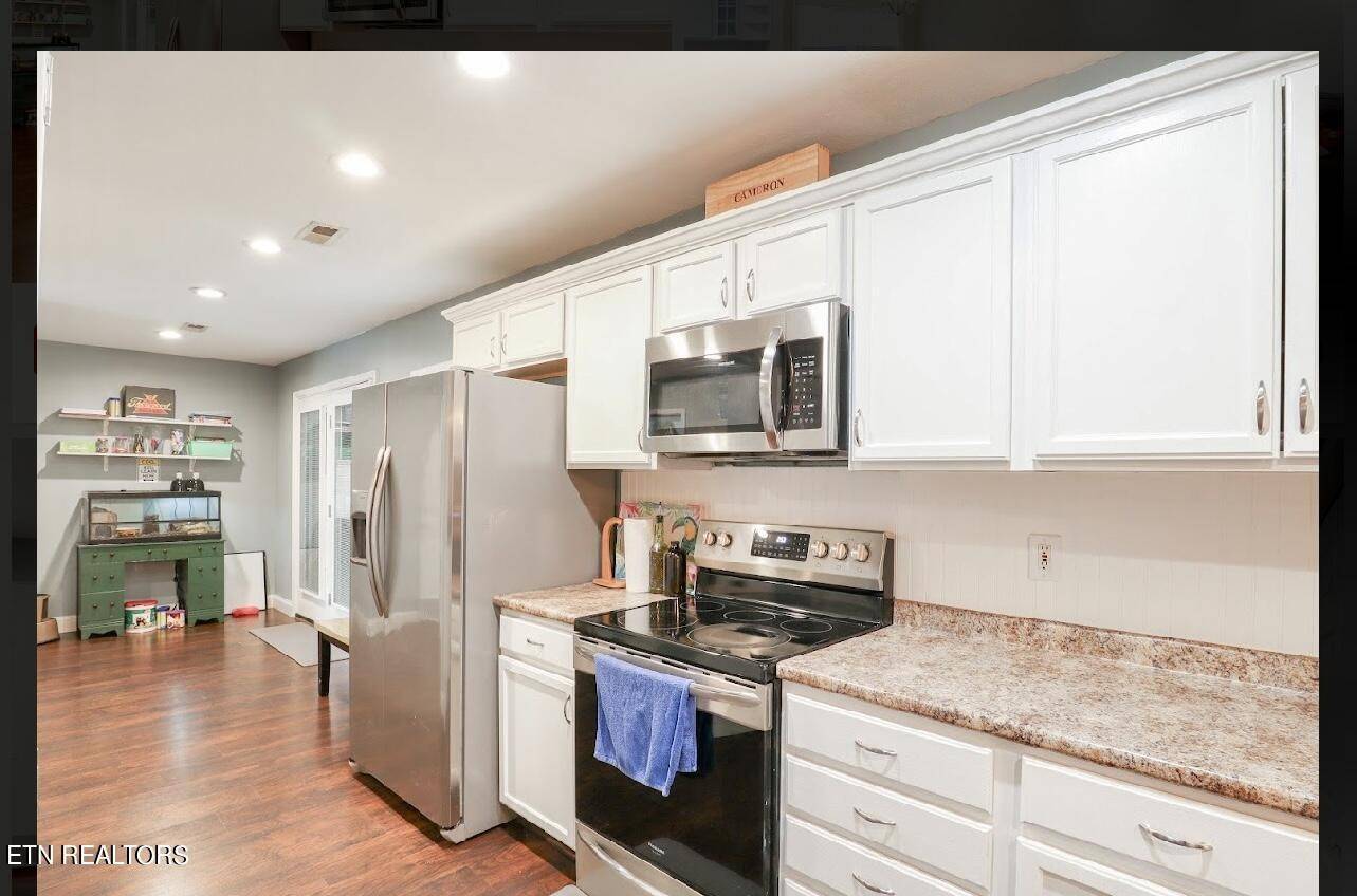 Maryville, TN 37801,1632 Autumn Brook Drive