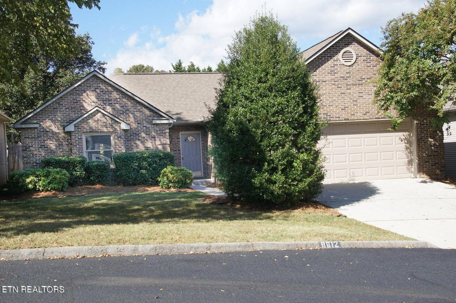 Knoxville, TN 37923,8612 Savannah Court
