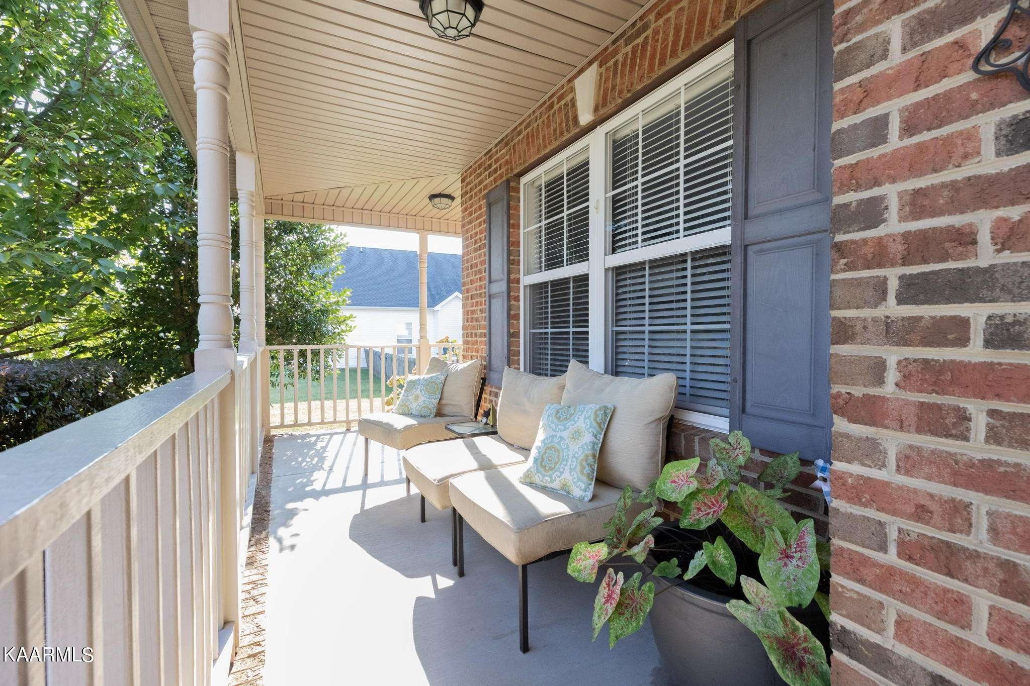Knoxville, TN 37921,6406 Hollow Oak Lane