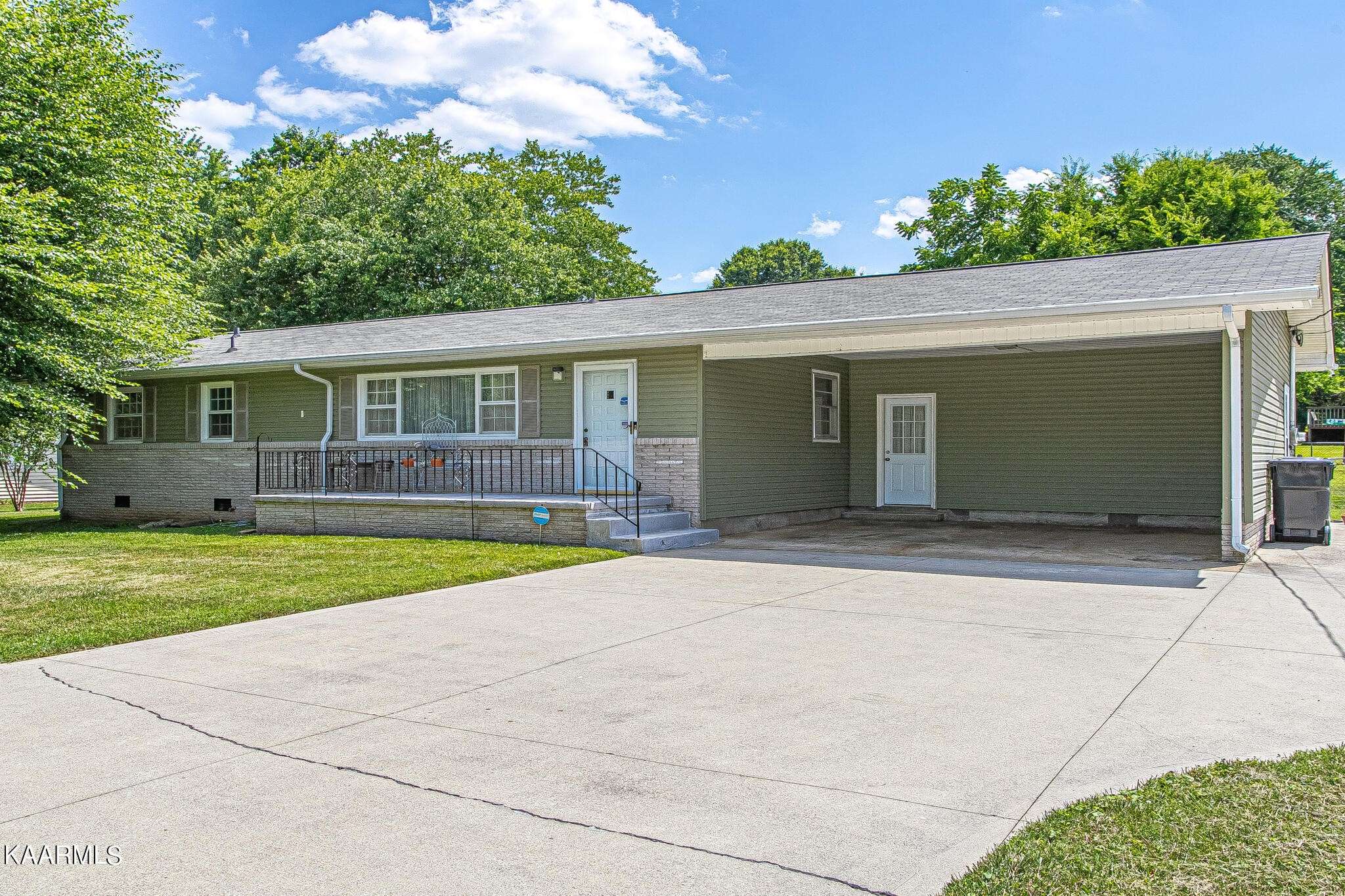 Knoxville, TN 37921,4100 Crestfield Rd