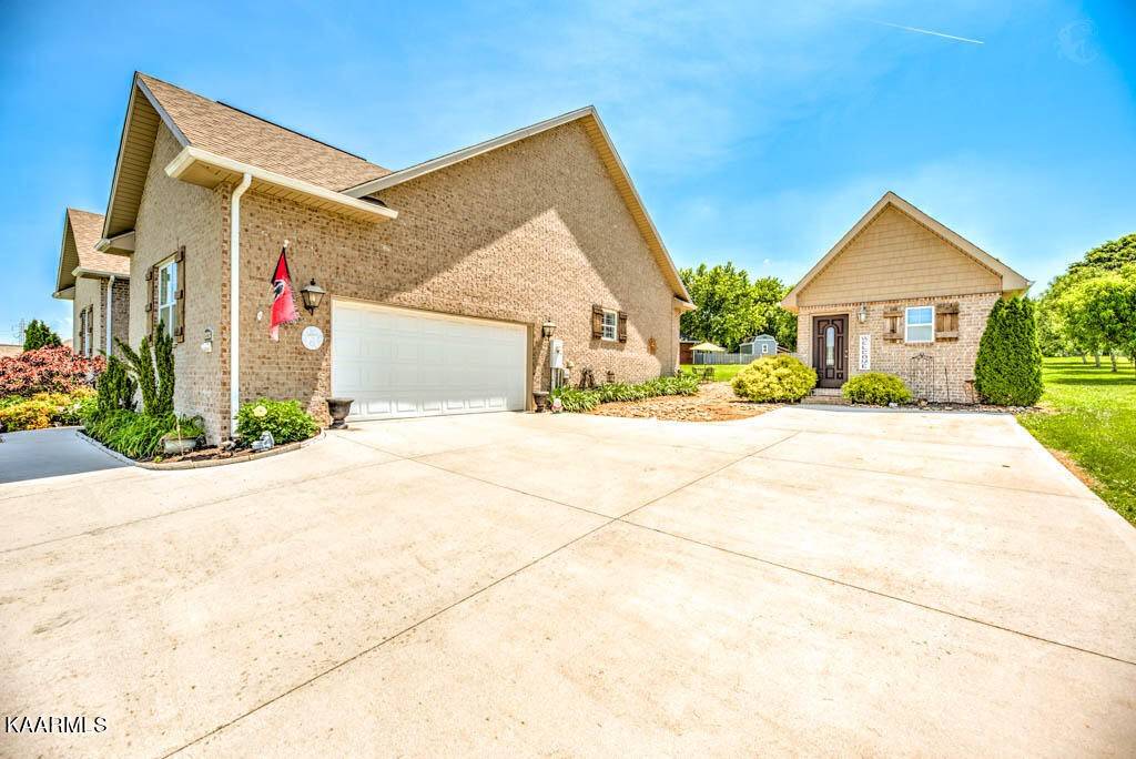 Maryville, TN 37803,1926 Angus Blvd