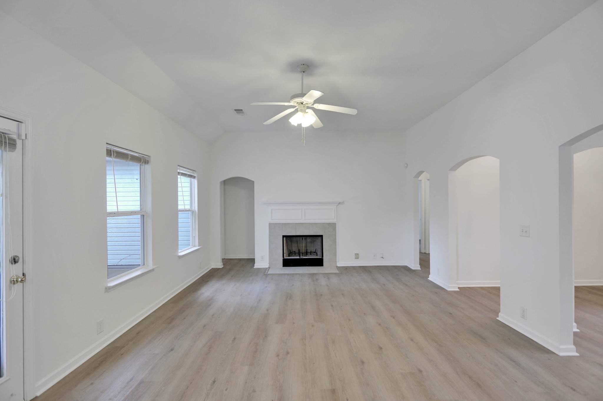 White House, TN 37188,221 Foster Dr