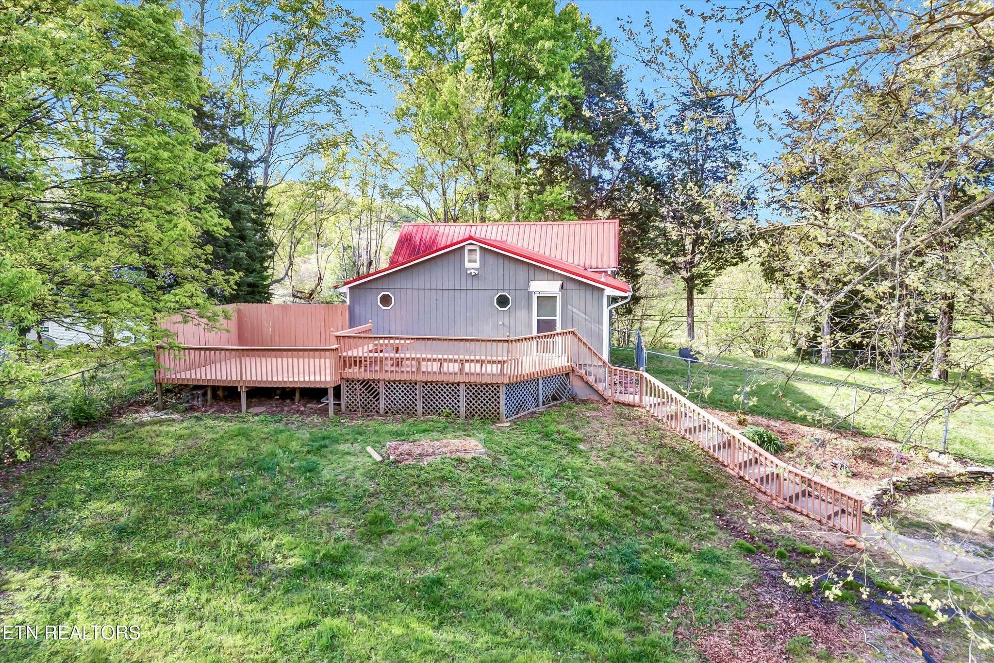 Knoxville, TN 37914,2220 Thorn Grove Pike