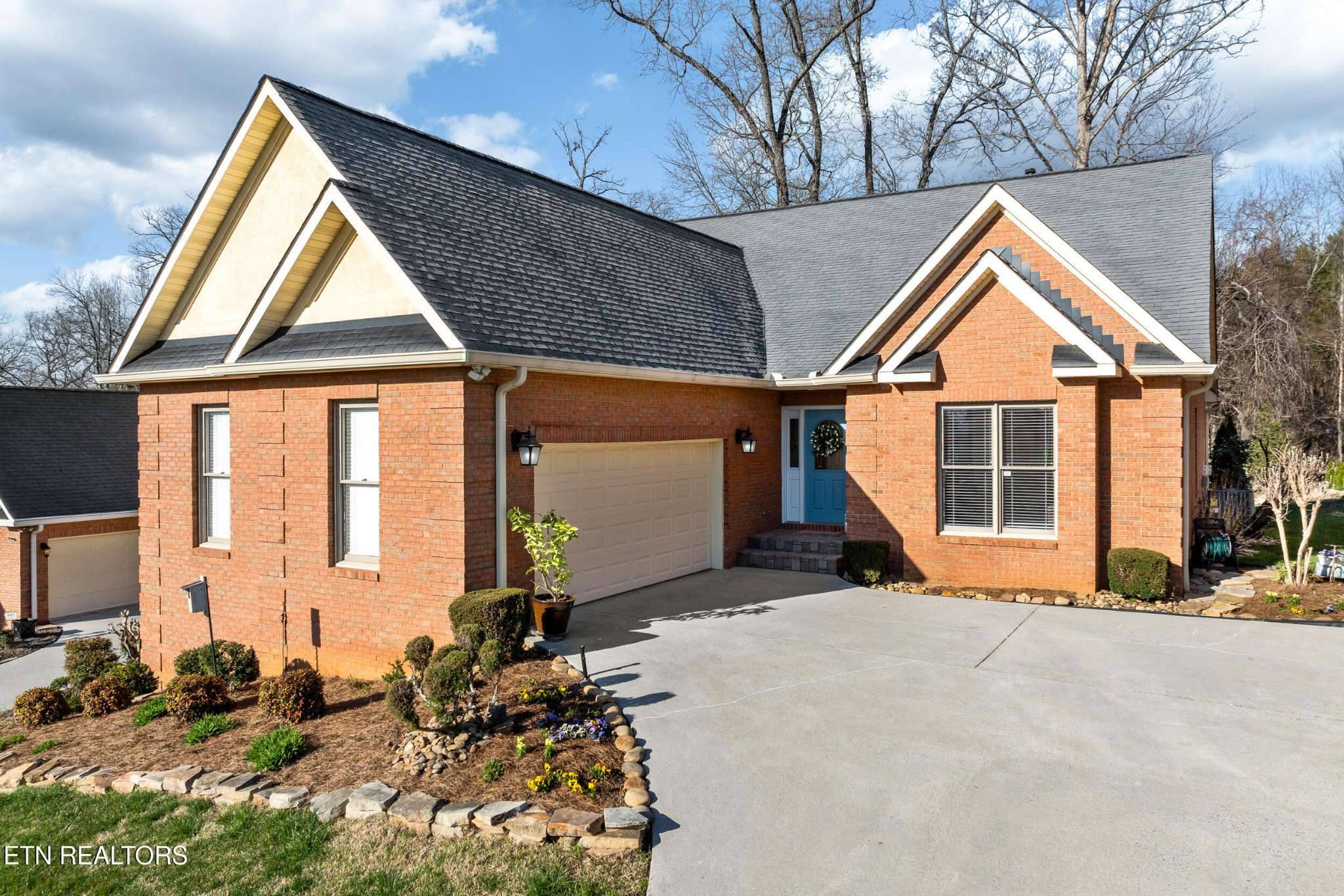 Lenoir City, TN 37772,270 Valleyview Drive