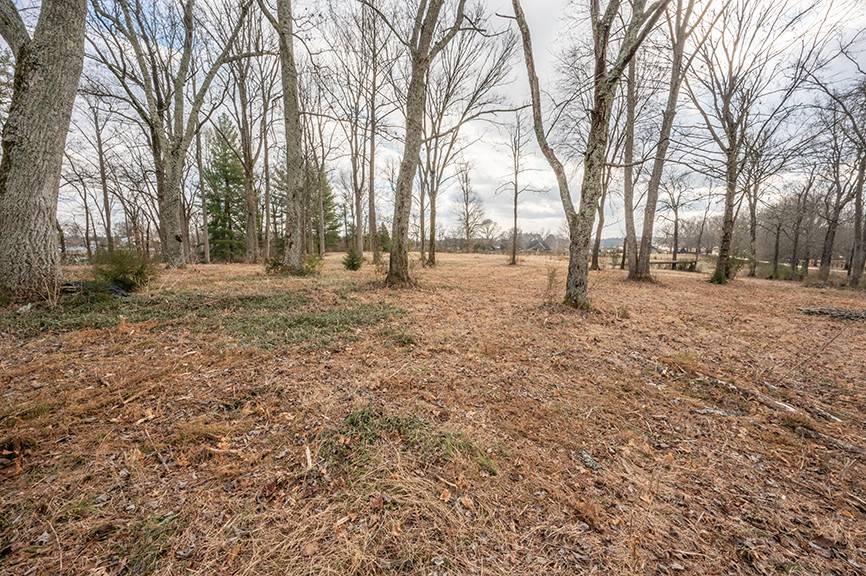 Lebanon, TN 37087,255 Cherokee Dock Rd