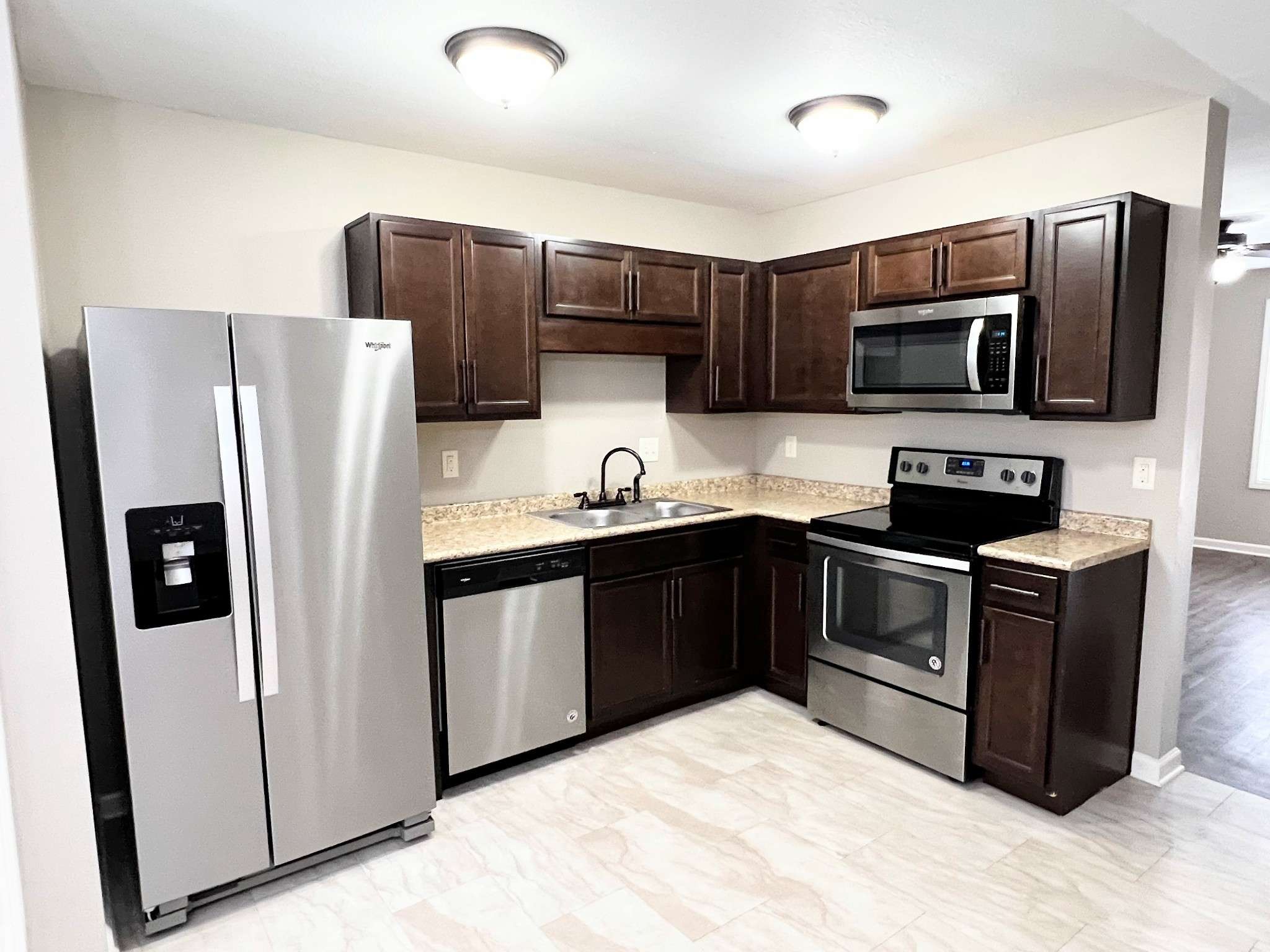 Clarksville, TN 37042,1214 Ash Ridge Dr #1