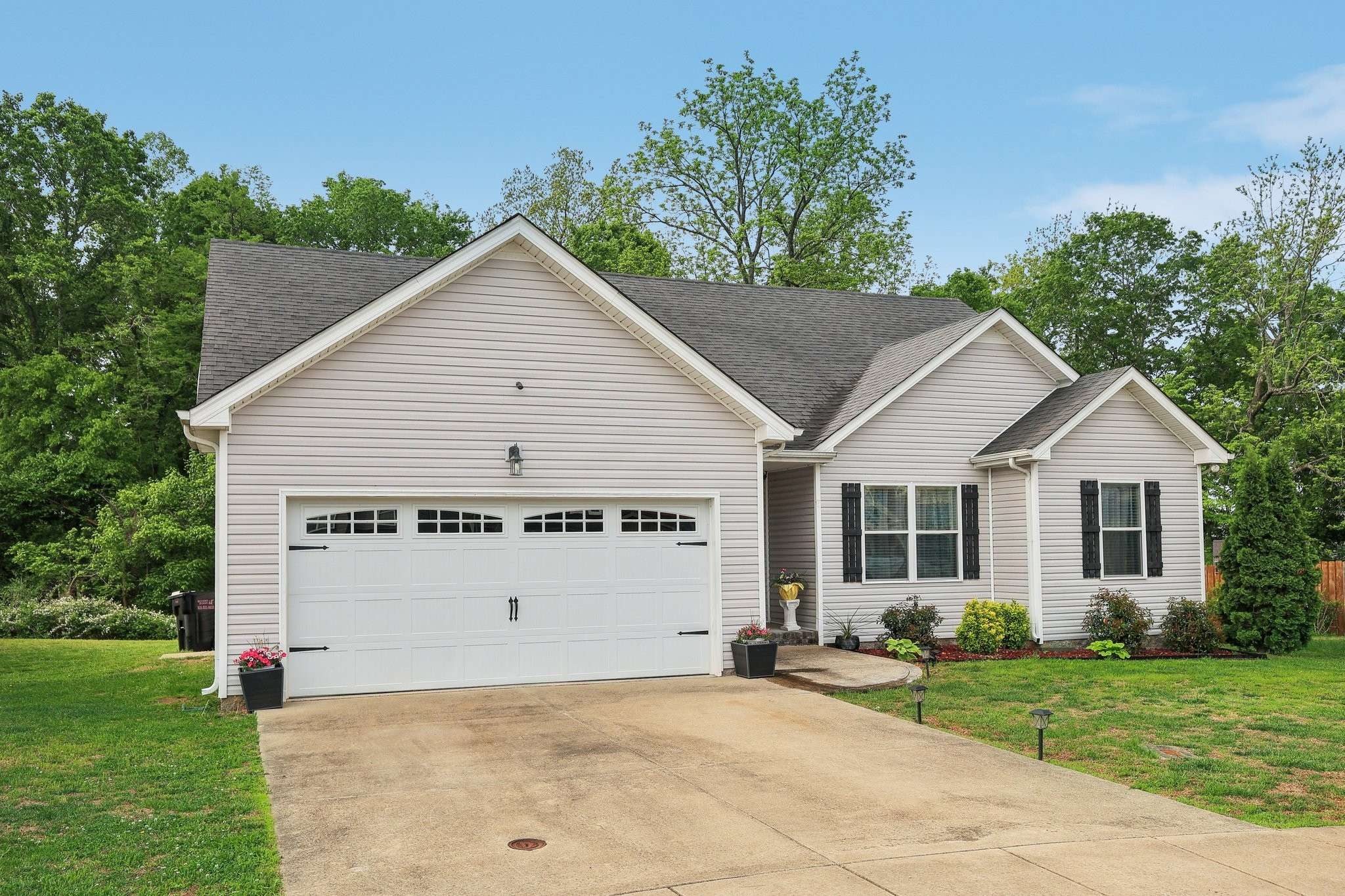 Clarksville, TN 37040,1296 Eagles View Dr