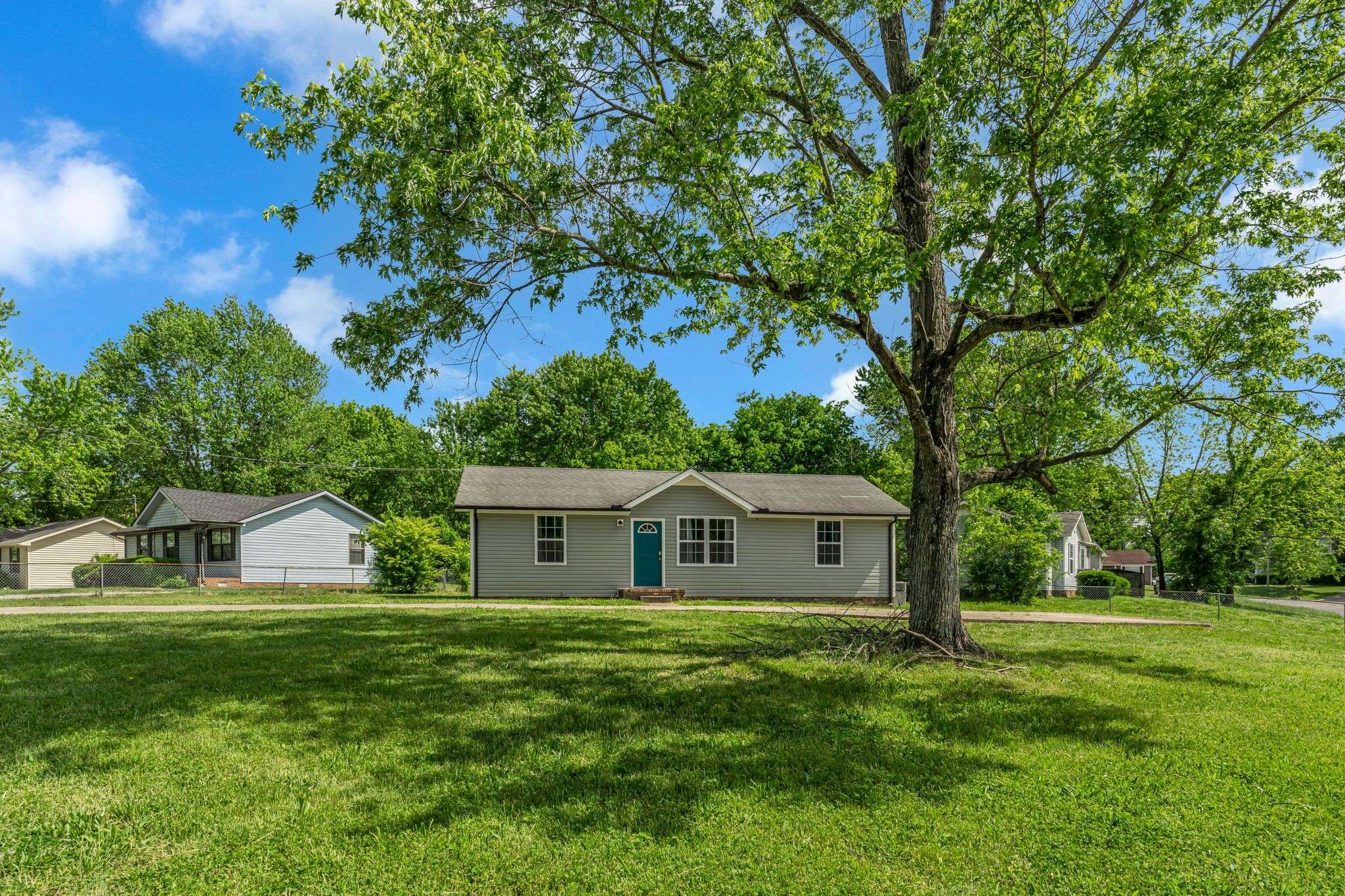 Clarksville, TN 37042,222 Mark Spitz Dr
