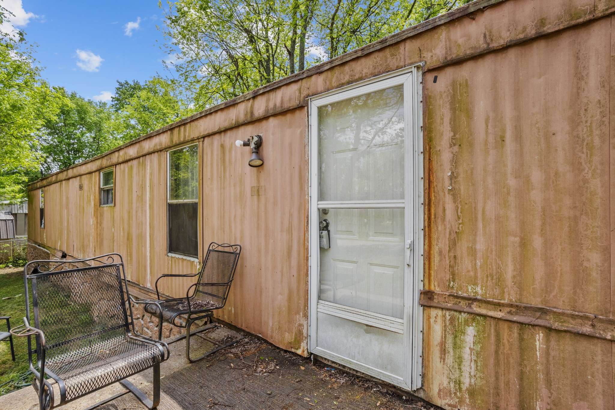 Gallatin, TN 37066,607 Demoss St