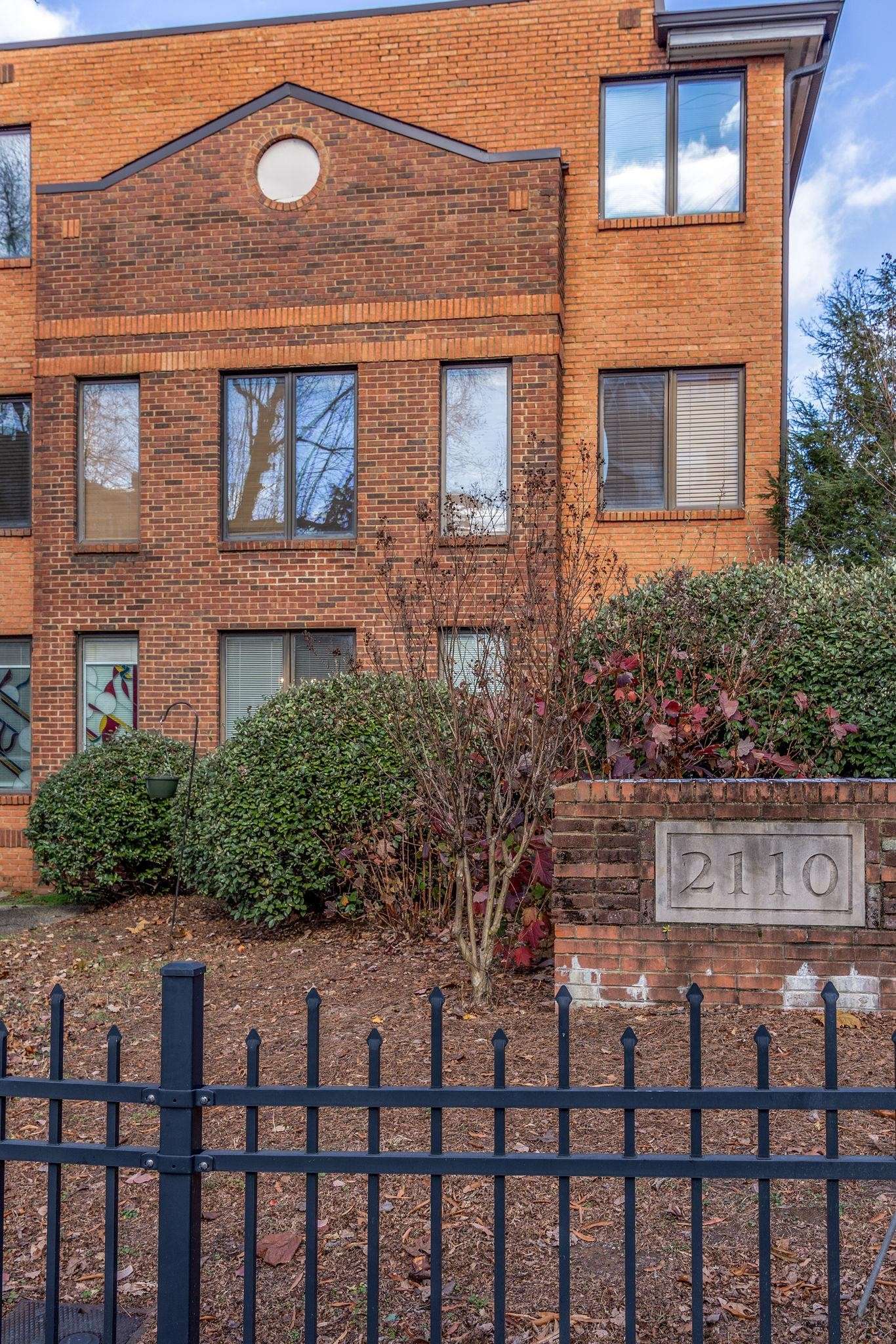 Nashville, TN 37212,2110 Portland Ave #301