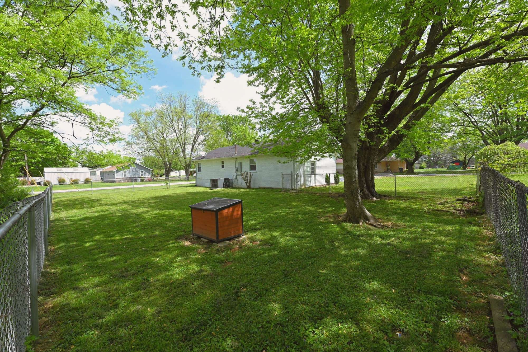 Portland, TN 37148,102 Moore Ave