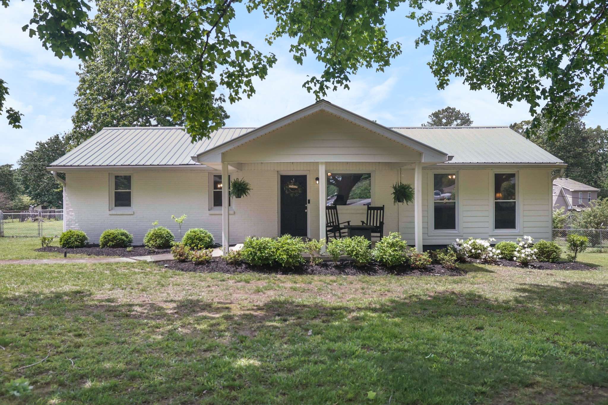 Dickson, TN 37055,316 S Hummingbird Ln