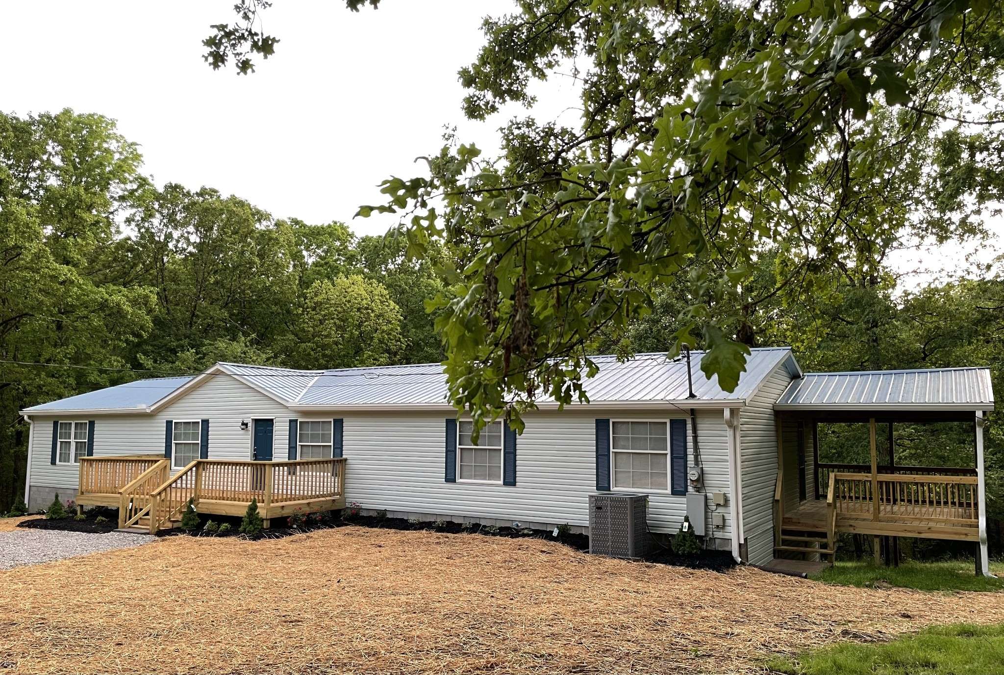 Mc Ewen, TN 37101,2061 Little Hurricane Creek