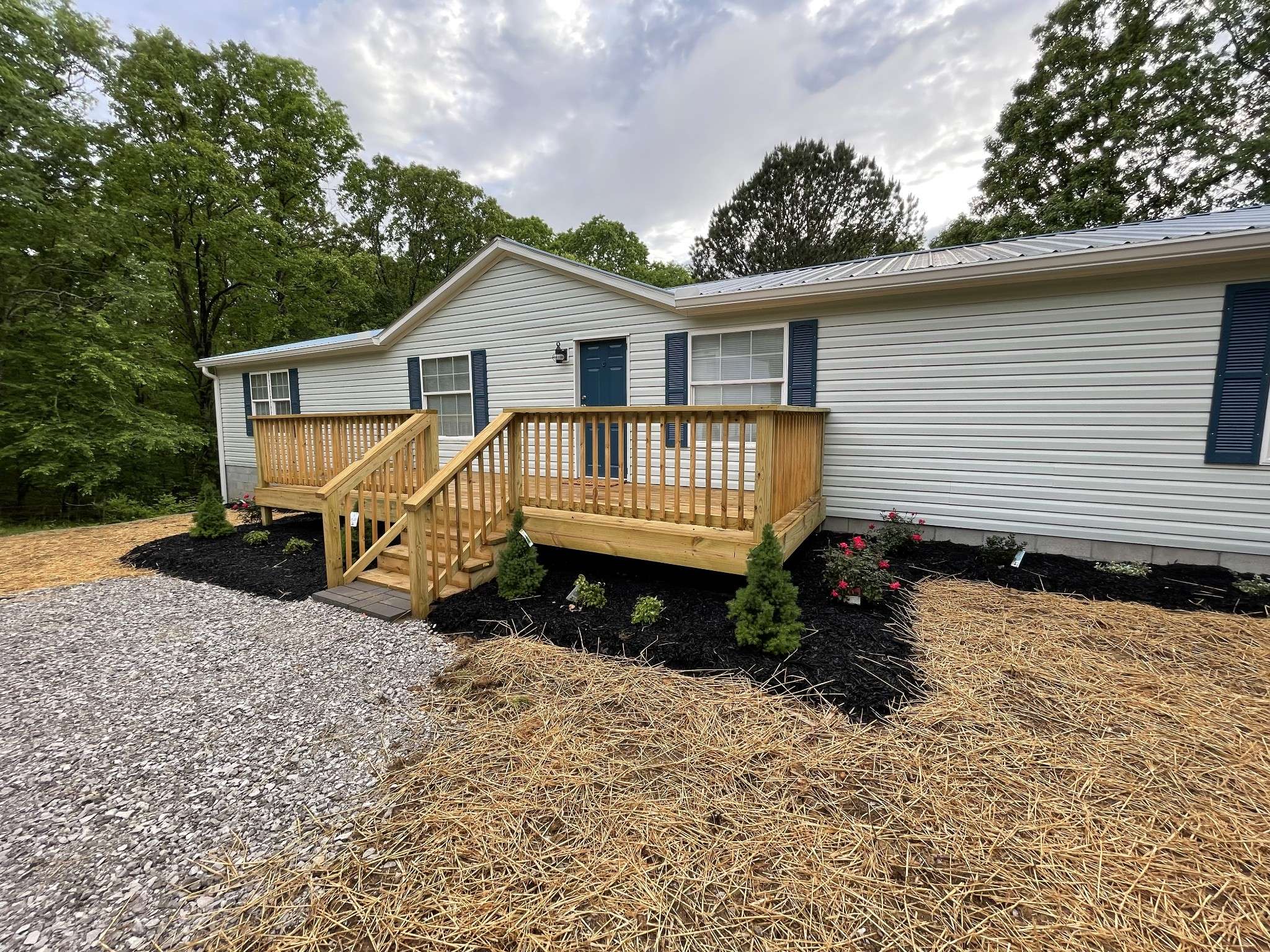 Mc Ewen, TN 37101,2061 Little Hurricane Creek