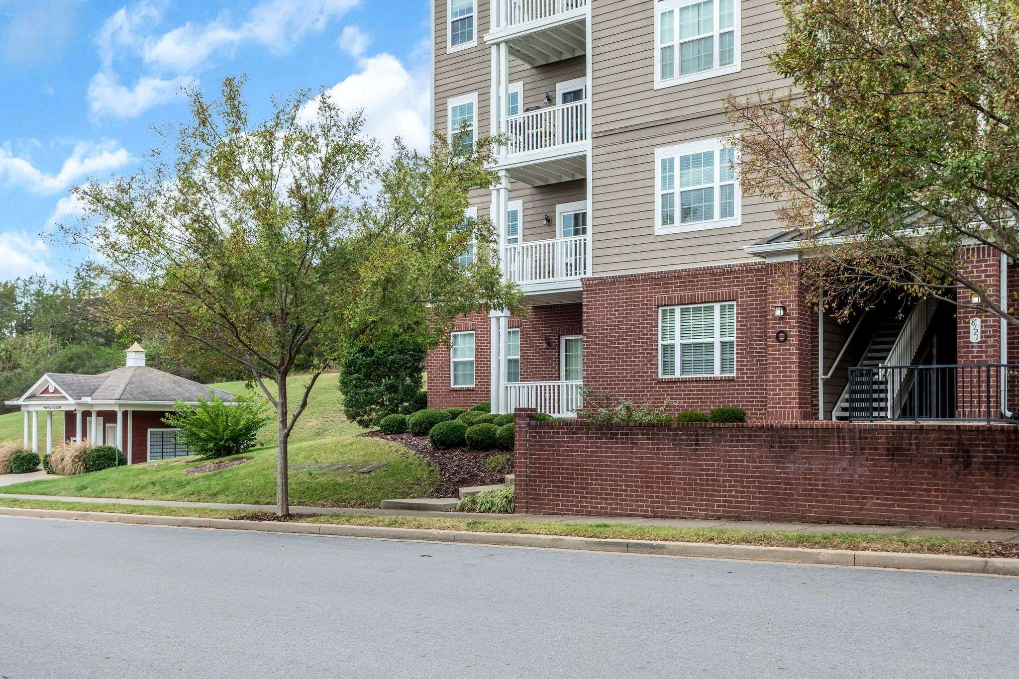 Antioch, TN 37013,8121 Lenox Creekside Dr #3