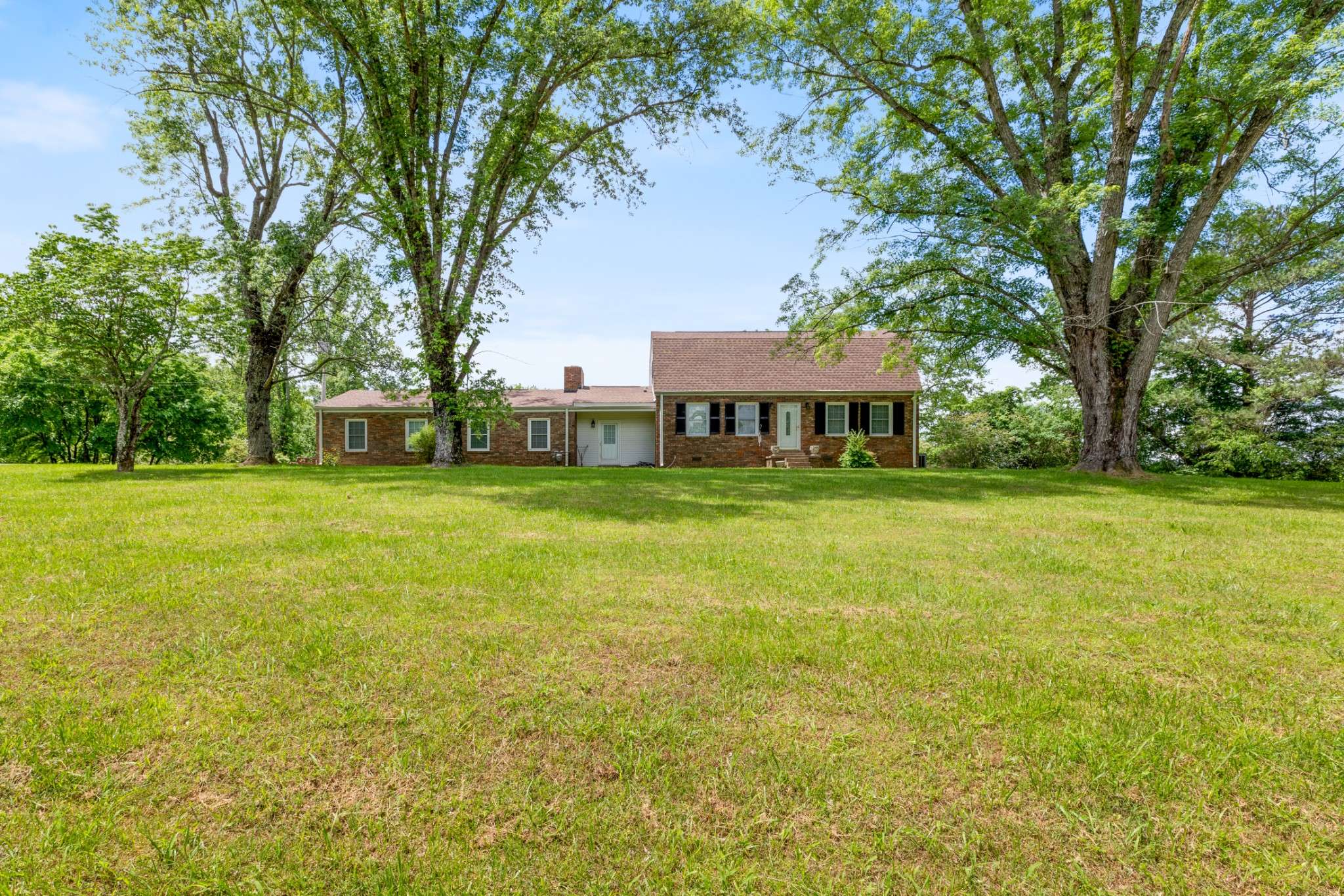 Dickson, TN 37055,990 E Piney Rd