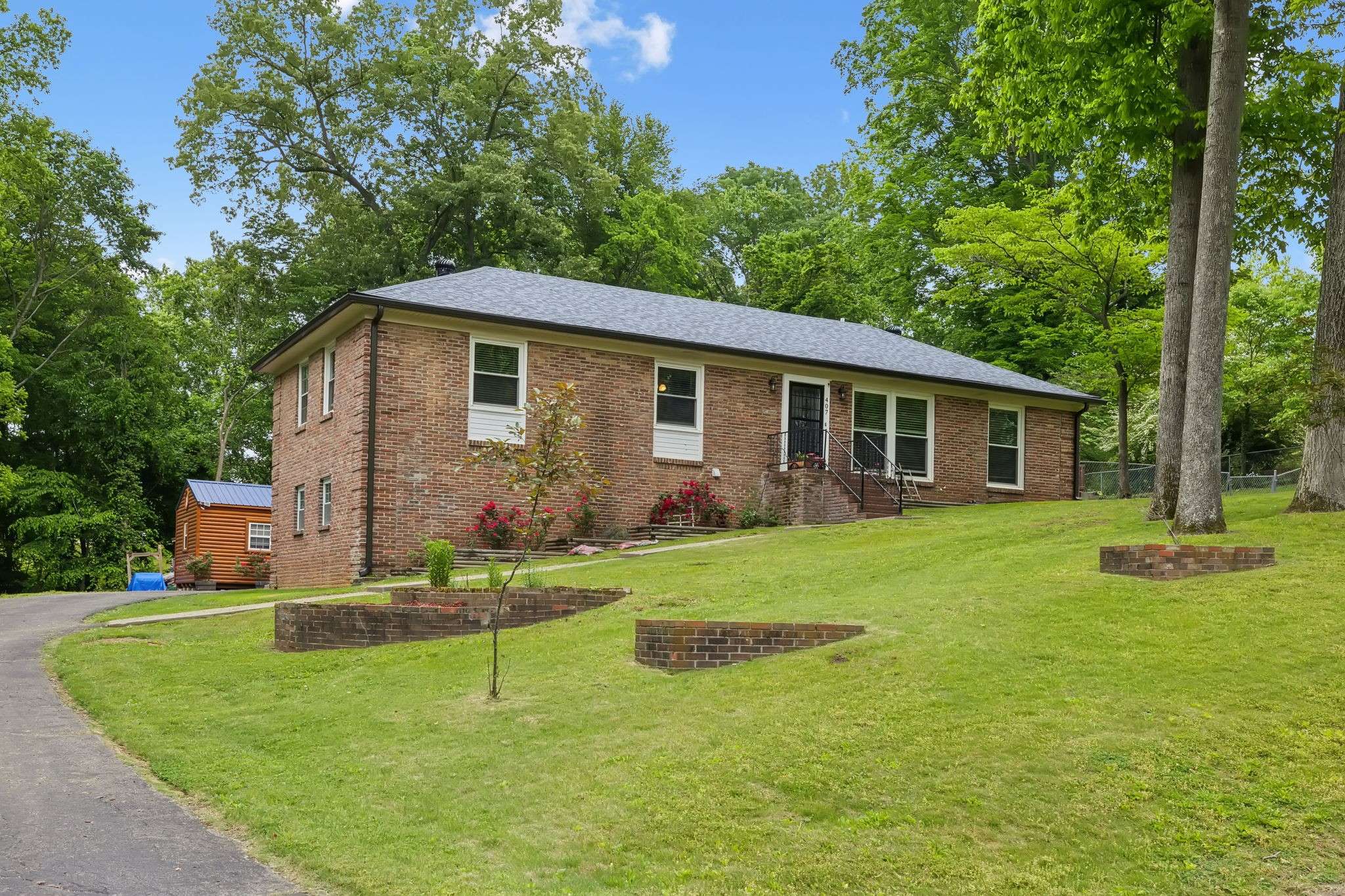 Clarksville, TN 37043,407 Sugar Tree Dr