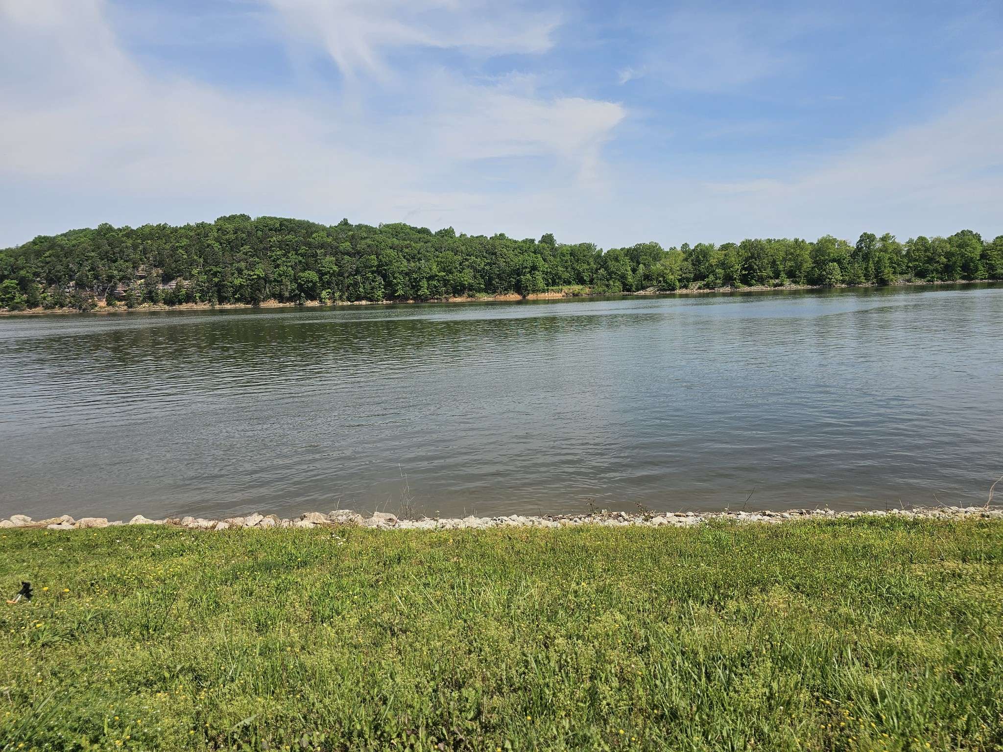 Clifton, TN 38425,885 River Front Dr