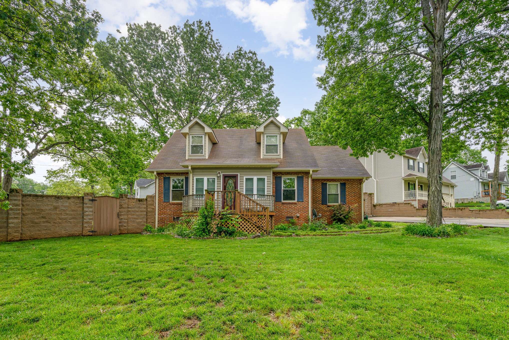 La Vergne, TN 37086,207 Merritt Dr