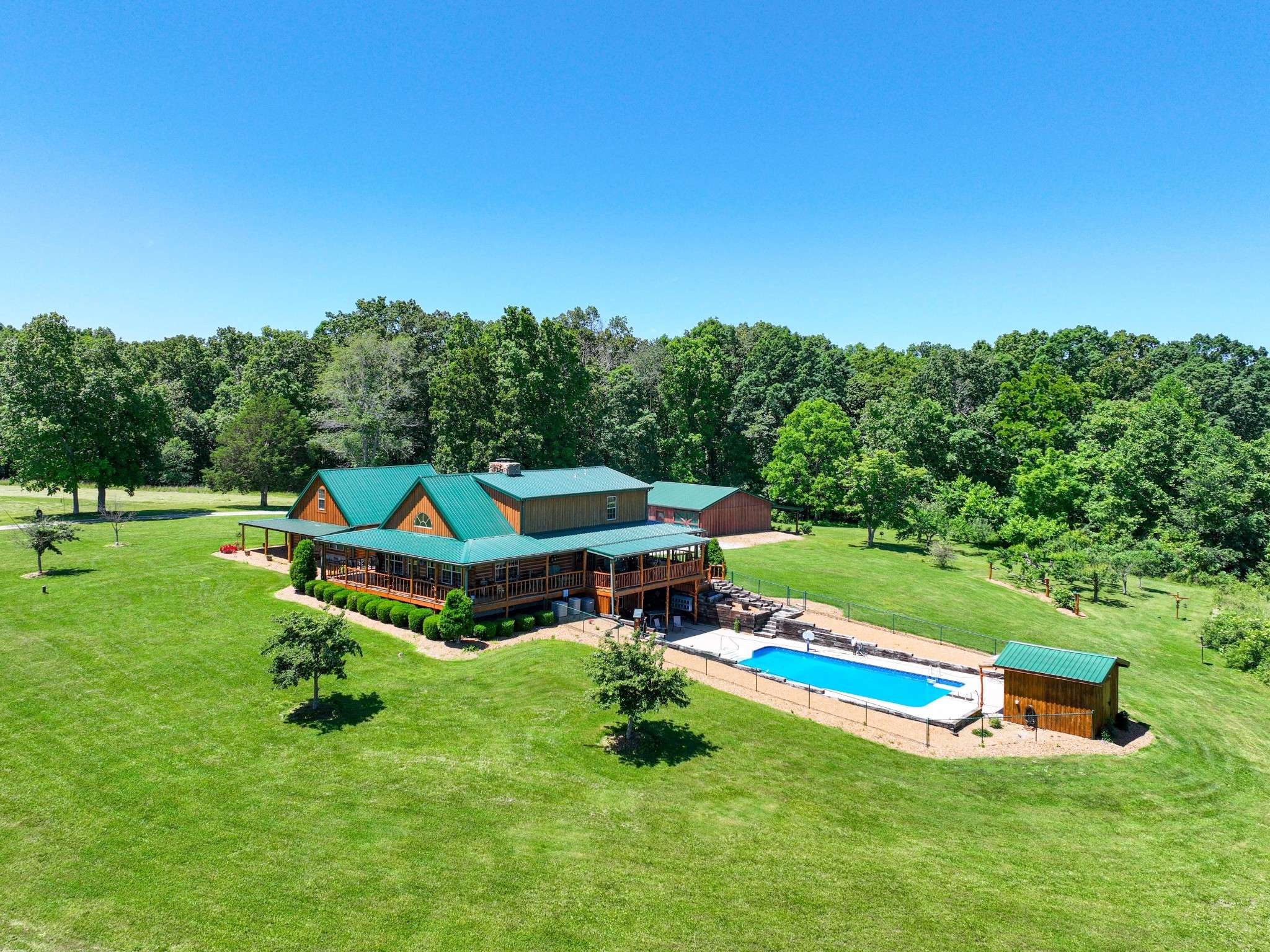 Leoma, TN 38468,375 Good Hope Rd