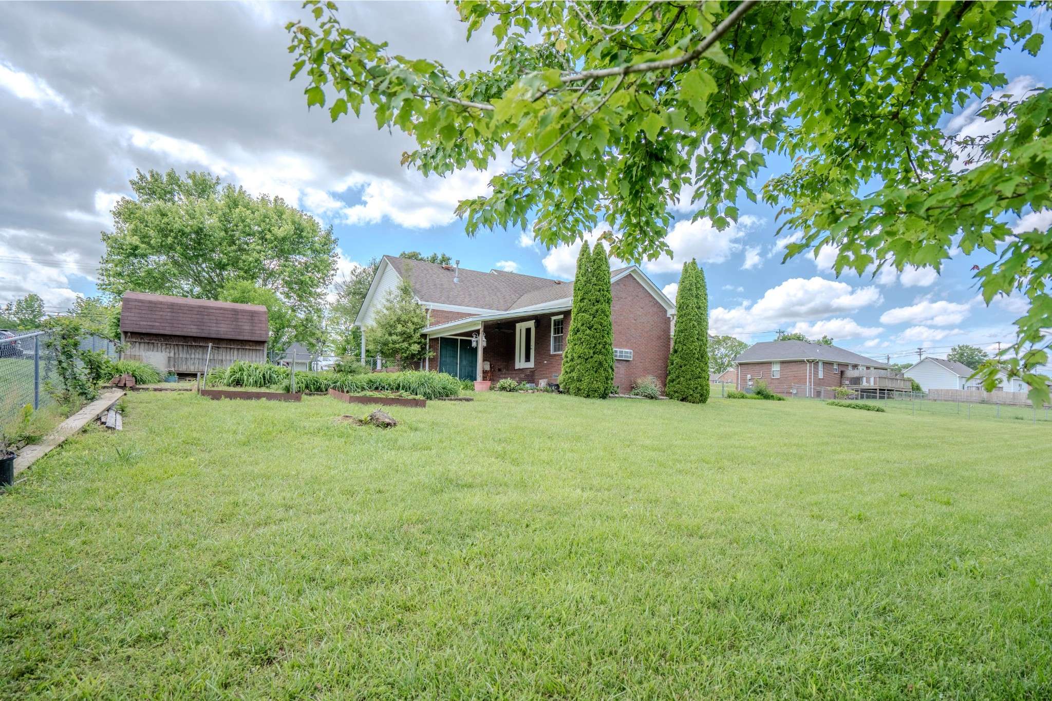 Lawrenceburg, TN 38464,1876 Fall River Rd