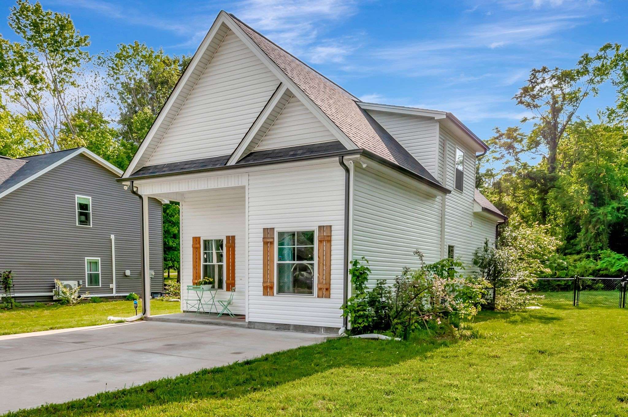 Burns, TN 37029,517 Main St