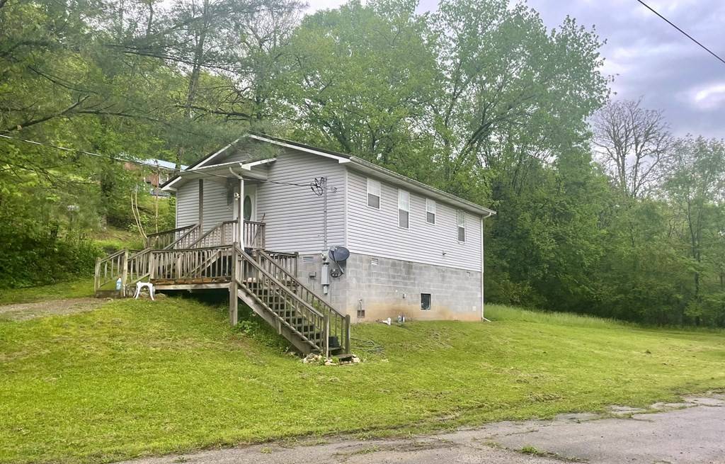 Gainesboro, TN 38562,337 N Murray St